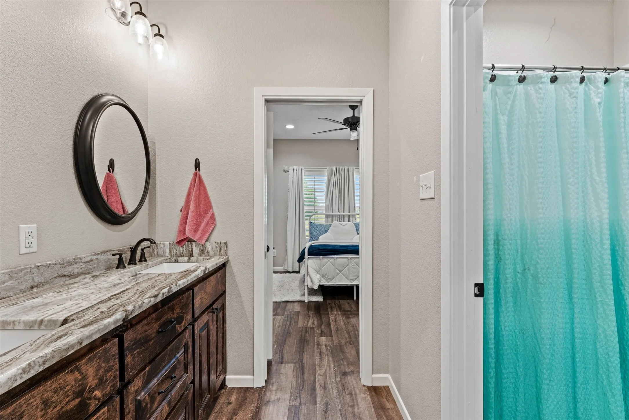 Single Family Residence For Sale in Mc Lennan County , 717 Dove Hill Lane, China Spring, Texas 76633, 3 Bedroom, 3 Bathroom, Garage spaces, 1,817 Sqft, built in 2021, mls#21355682, Real Estate Agent in China Spring, Homes For Sale in Mc Lennan county, Homes For Sale in China Spring, Realtor in China Spring Texas, Real Estate Brokerage Independent Realty Texas, Luminita Cordes Realtor