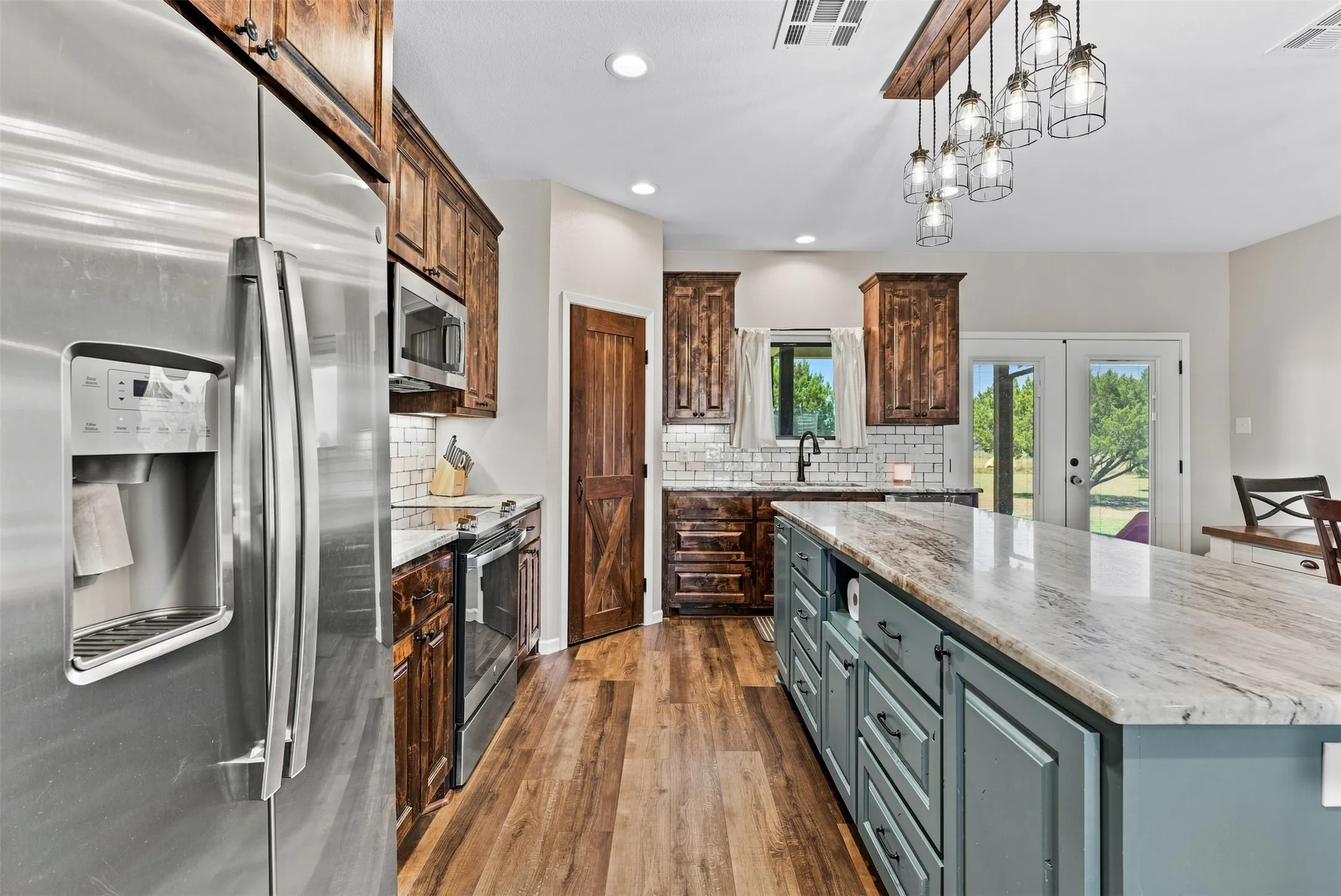 Single Family Residence For Sale in Mc Lennan County , 717 Dove Hill Lane, China Spring, Texas 76633, 3 Bedroom, 3 Bathroom, Garage spaces, 1,817 Sqft, built in 2021, mls#21355682, Real Estate Agent in China Spring, Homes For Sale in Mc Lennan county, Homes For Sale in China Spring, Realtor in China Spring Texas, Real Estate Brokerage Independent Realty Texas, Luminita Cordes Realtor