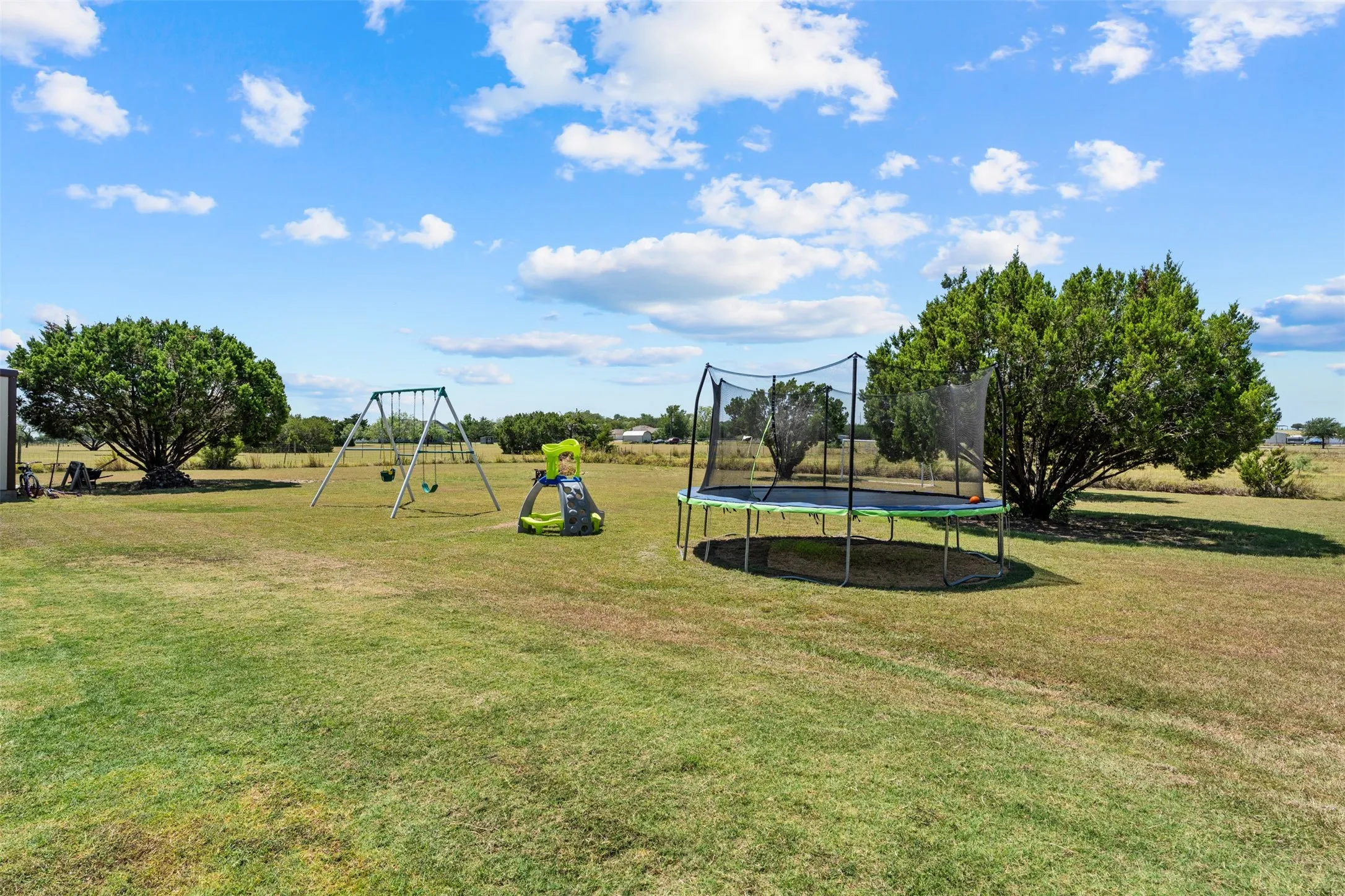 Single Family Residence For Sale in Mc Lennan County , 717 Dove Hill Lane, China Spring, Texas 76633, 3 Bedroom, 3 Bathroom, Garage spaces, 1,817 Sqft, built in 2021, mls#21355682, Real Estate Agent in China Spring, Homes For Sale in Mc Lennan county, Homes For Sale in China Spring, Realtor in China Spring Texas, Real Estate Brokerage Independent Realty Texas, Luminita Cordes Realtor