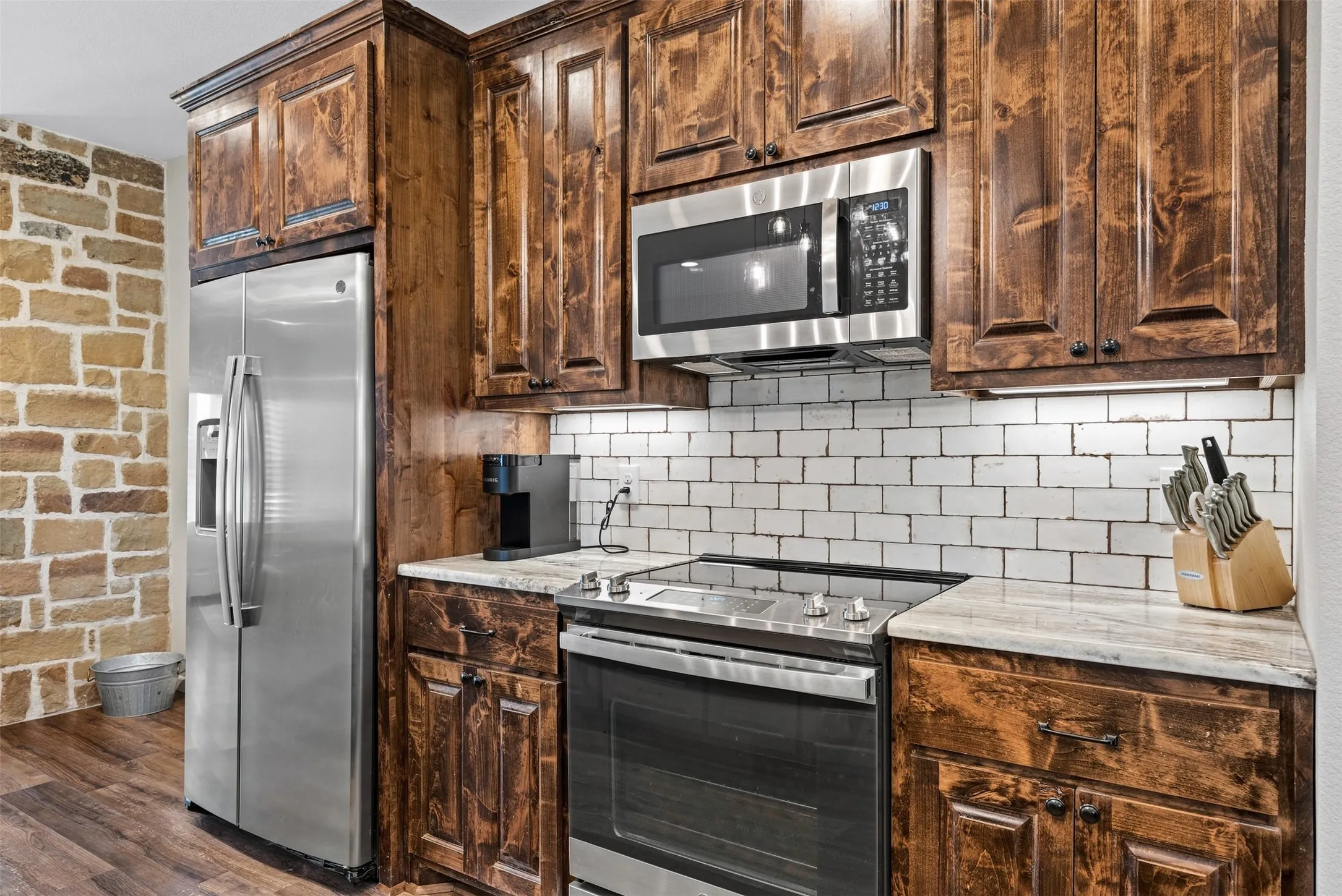 Single Family Residence For Sale in Mc Lennan County , 717 Dove Hill Lane, China Spring, Texas 76633, 3 Bedroom, 3 Bathroom, Garage spaces, 1,817 Sqft, built in 2021, mls#21355682, Real Estate Agent in China Spring, Homes For Sale in Mc Lennan county, Homes For Sale in China Spring, Realtor in China Spring Texas, Real Estate Brokerage Independent Realty Texas, Luminita Cordes Realtor