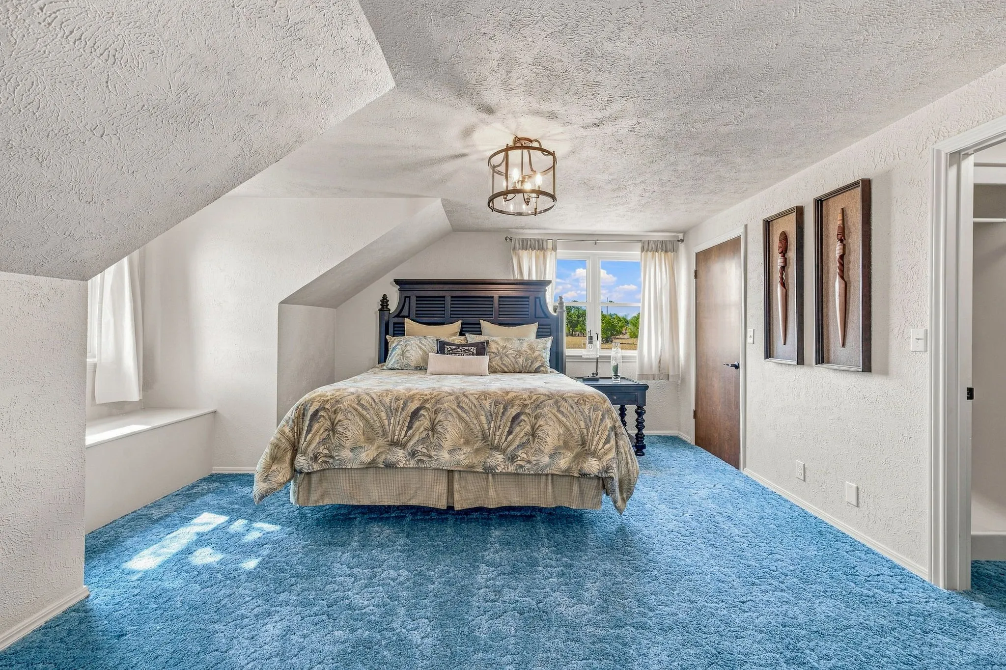 Single Family Residence For Sale in Young County , 1070 FM 3329, Olney, Texas 76374, 4 Bedroom, 3 Bathroom, 3 Garage spaces, 4,000 Sqft, built in 1979, mls#21357869, Real Estate Agent in Olney, Homes For Sale in Young county, Homes For Sale in Olney, Realtor in Olney Texas, Real Estate Brokerage Independent Realty Texas, Luminita Cordes Realtor