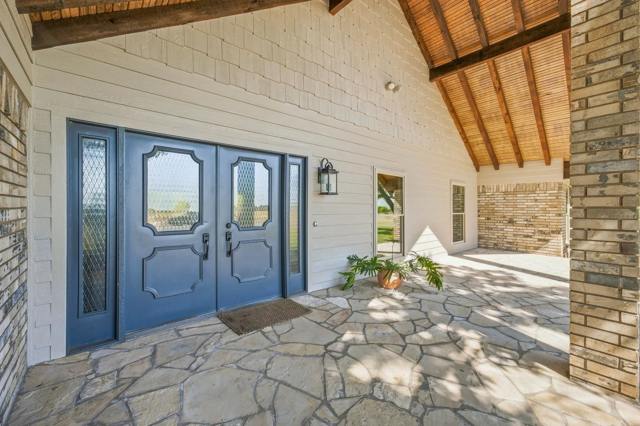 Single Family Residence For Sale in Young County , 1070 FM 3329, Olney, Texas 76374, 4 Bedroom, 3 Bathroom, 3 Garage spaces, 4,000 Sqft, built in 1979, mls#21357869, Real Estate Agent in Olney, Homes For Sale in Young county, Homes For Sale in Olney, Realtor in Olney Texas, Real Estate Brokerage Independent Realty Texas, Luminita Cordes Realtor