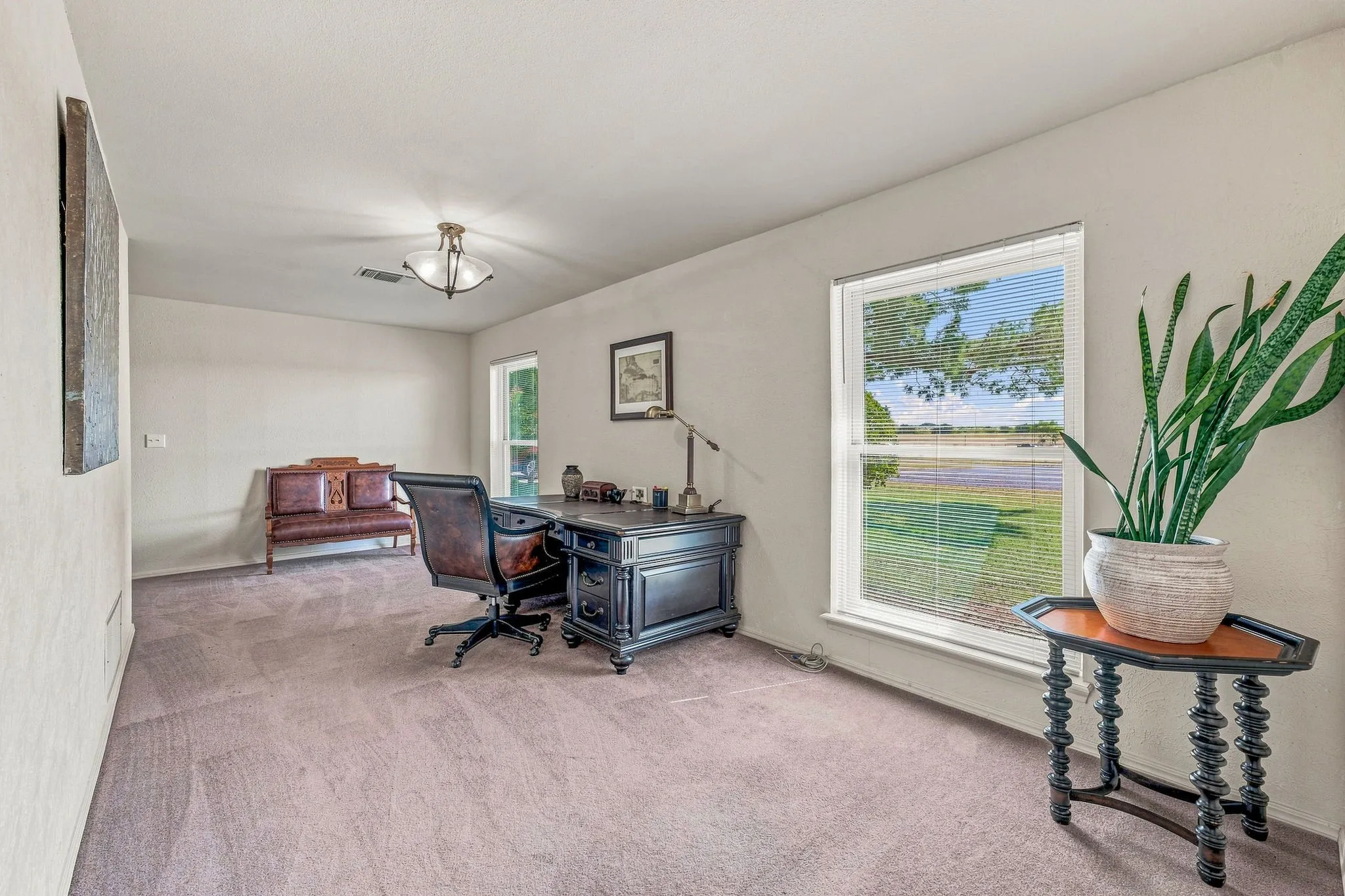 Single Family Residence For Sale in Young County , 1070 FM 3329, Olney, Texas 76374, 4 Bedroom, 3 Bathroom, 3 Garage spaces, 4,000 Sqft, built in 1979, mls#21357869, Real Estate Agent in Olney, Homes For Sale in Young county, Homes For Sale in Olney, Realtor in Olney Texas, Real Estate Brokerage Independent Realty Texas, Luminita Cordes Realtor