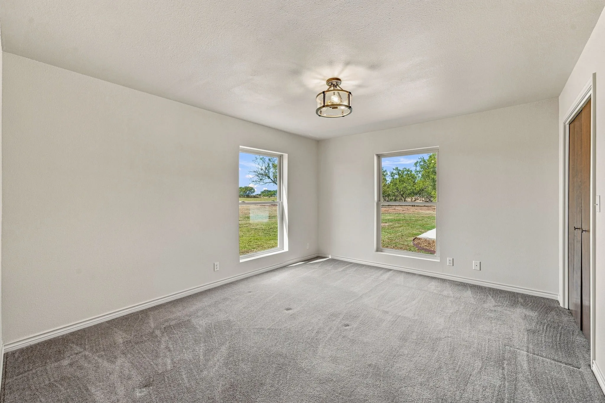Single Family Residence For Sale in Young County , 1070 FM 3329, Olney, Texas 76374, 4 Bedroom, 3 Bathroom, 3 Garage spaces, 4,000 Sqft, built in 1979, mls#21357869, Real Estate Agent in Olney, Homes For Sale in Young county, Homes For Sale in Olney, Realtor in Olney Texas, Real Estate Brokerage Independent Realty Texas, Luminita Cordes Realtor