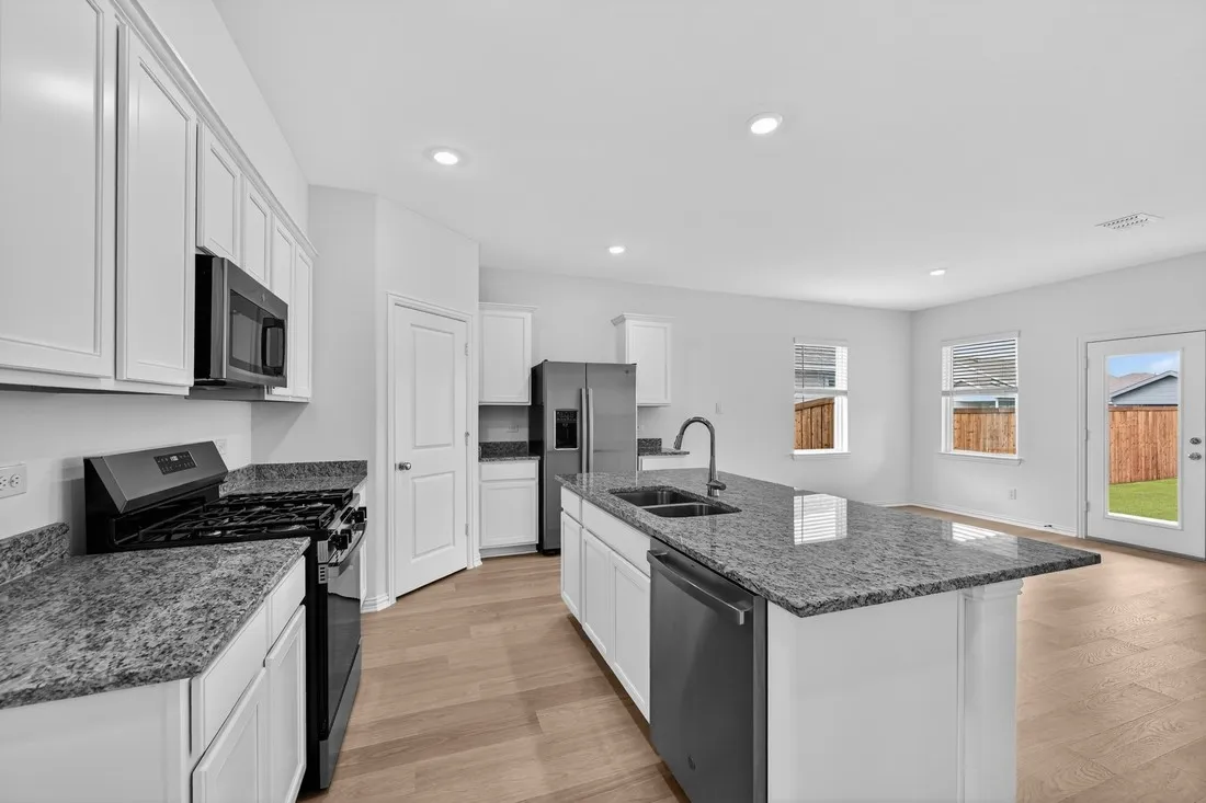 2315 Buffalo Bayou Way ~ Ready Now