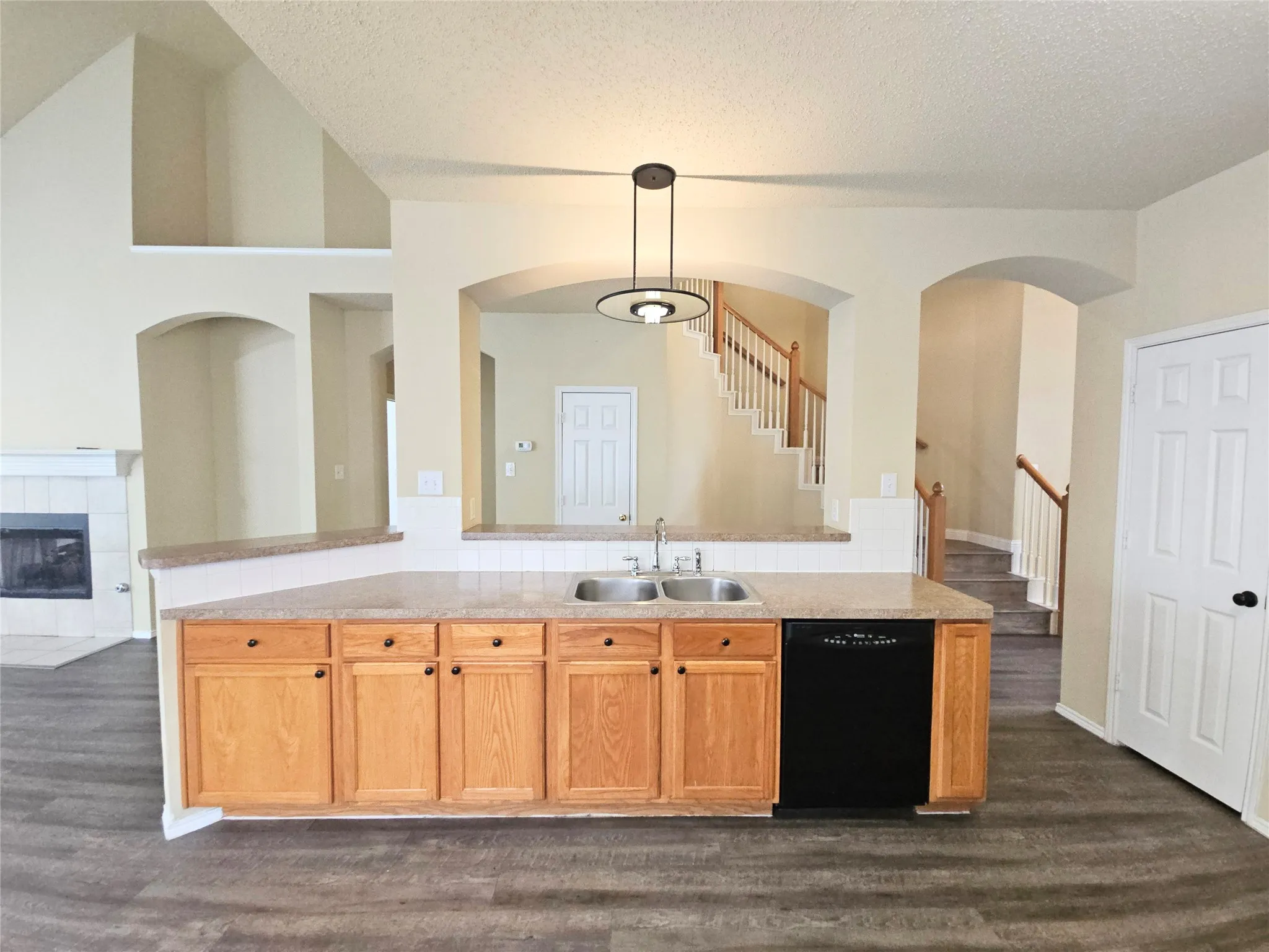 Single Family Residence For Rent in Tarrant County , 4605 Buffalo Bend Place, Fort Worth, Texas 76137, 4 Bedroom, 4 Bathroom, 2 Garage spaces, 2,724 Sqft, built in 1999, mls#21357872, Real Estate Agent in Fort Worth, Homes For Rent in Tarrant county, Homes For Rent in Fort Worth, Realtor in Fort Worth Texas, Real Estate Brokerage Independent Realty Texas, Luminita Cordes Realtor