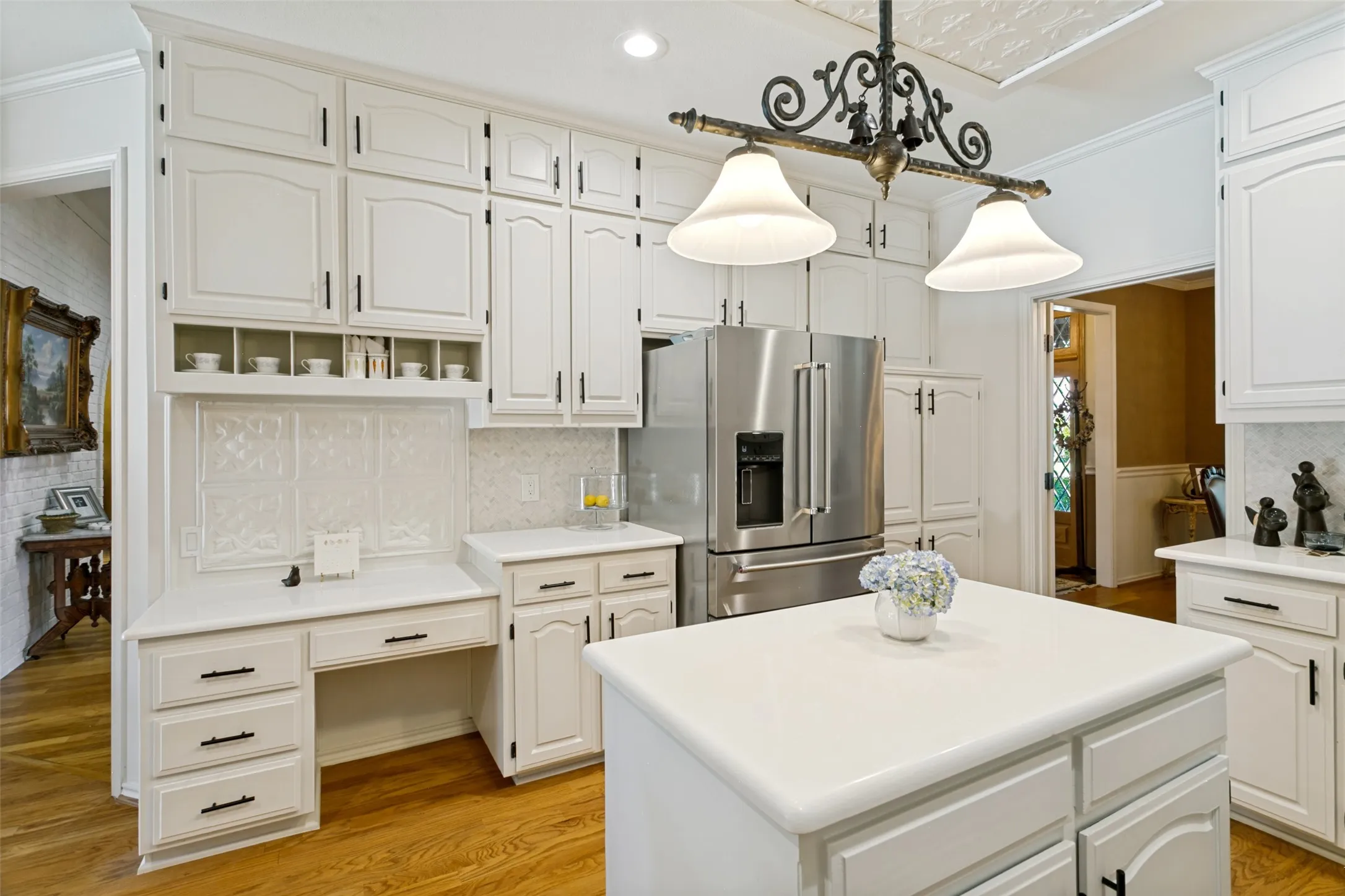 Center island adds so many options for food prep or serving guests.