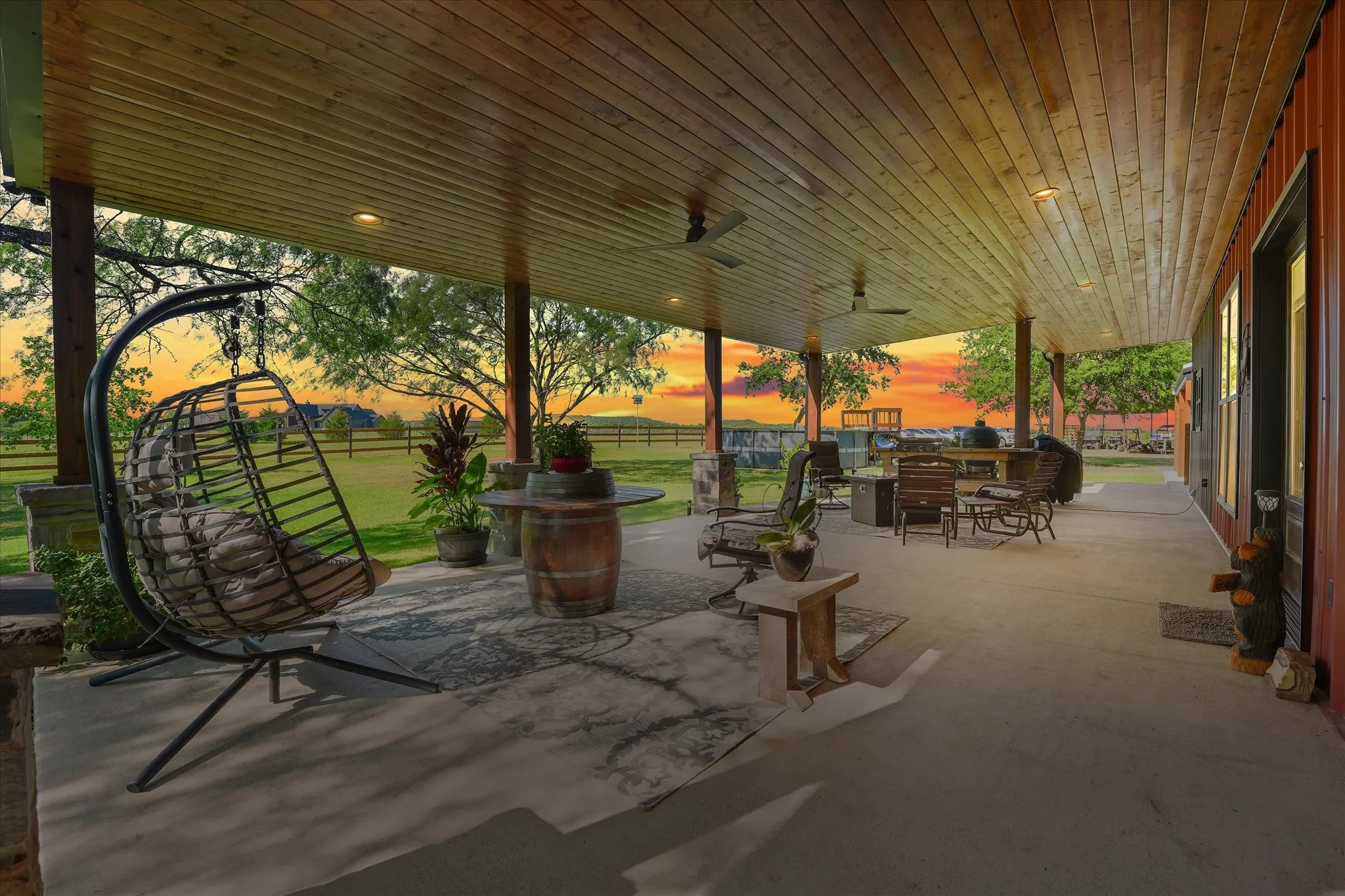 Farm For Sale in Ellis County , 9861 Fm-66, Maypearl, Texas 76064, 3 Bedroom, 4 Bathroom, Garage spaces, 2,461 Sqft, built in 2023, mls#21357870, Real Estate Agent in Maypearl, Homes For Sale in Ellis county, Homes For Sale in Maypearl, Realtor in Maypearl Texas, Real Estate Brokerage Independent Realty Texas, Luminita Cordes Realtor