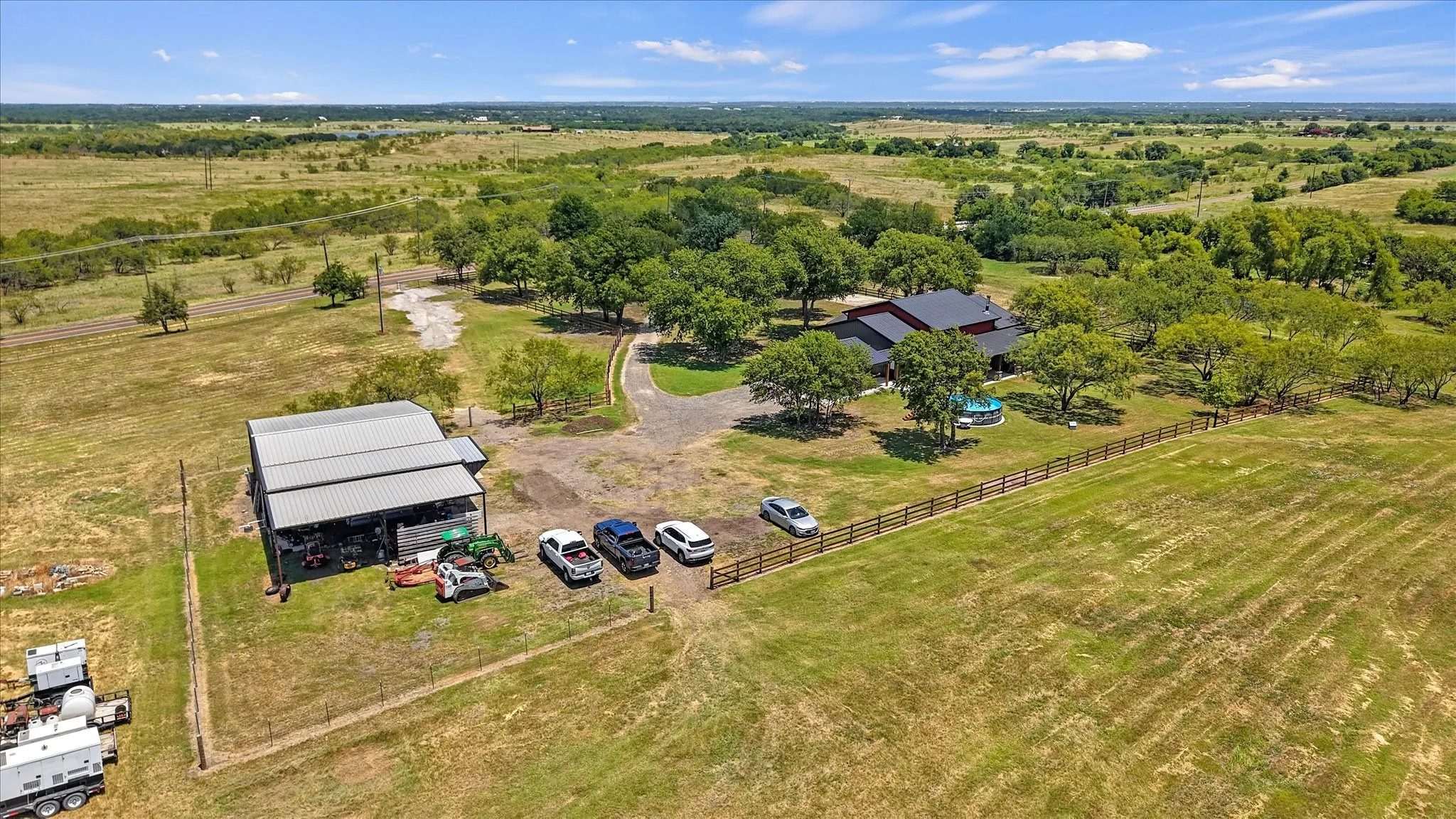 Farm For Sale in Ellis County , 9861 Fm-66, Maypearl, Texas 76064, 3 Bedroom, 4 Bathroom, Garage spaces, 2,461 Sqft, built in 2023, mls#21357870, Real Estate Agent in Maypearl, Homes For Sale in Ellis county, Homes For Sale in Maypearl, Realtor in Maypearl Texas, Real Estate Brokerage Independent Realty Texas, Luminita Cordes Realtor