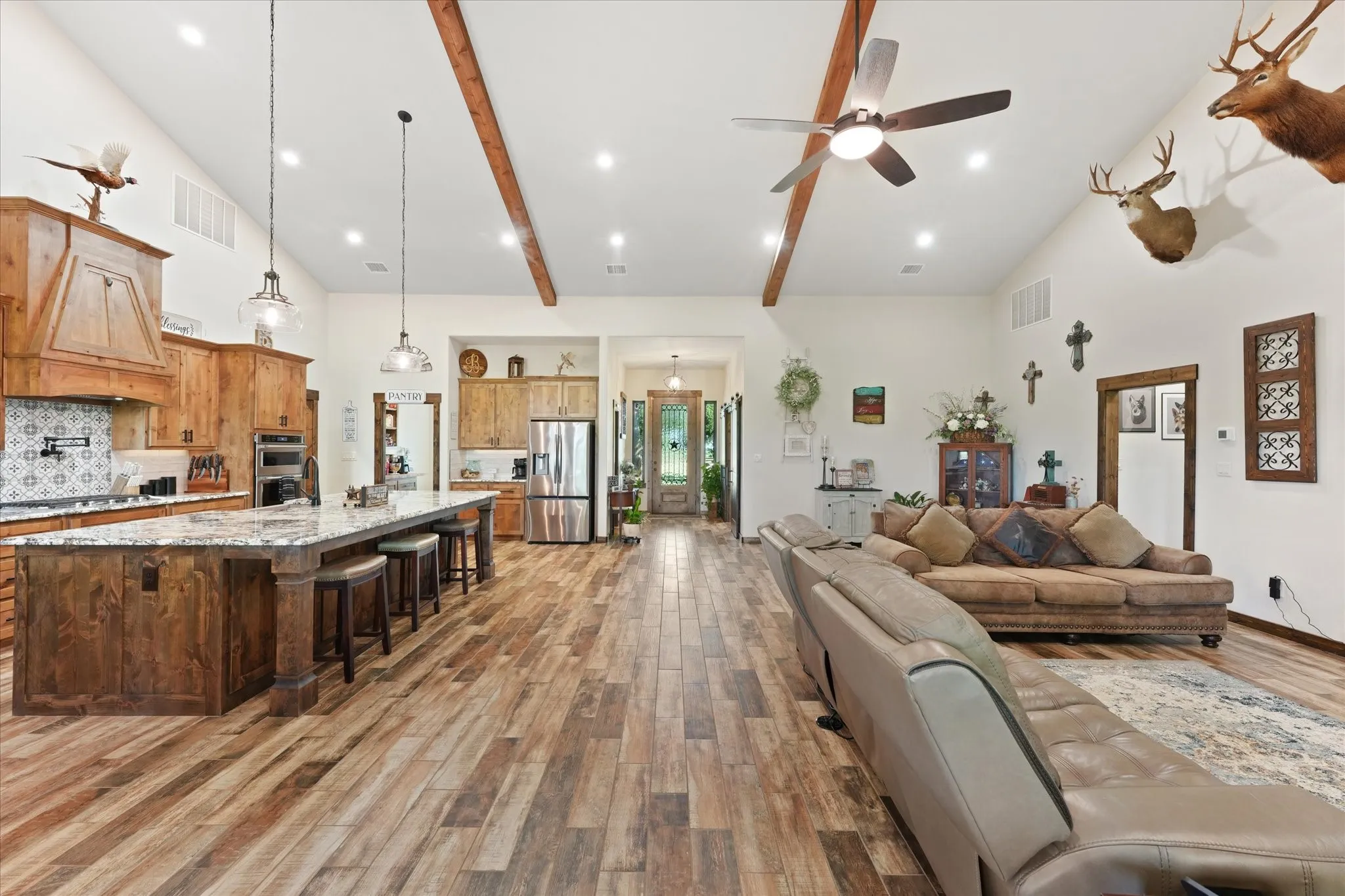 Farm For Sale in Ellis County , 9861 Fm-66, Maypearl, Texas 76064, 3 Bedroom, 4 Bathroom, Garage spaces, 2,461 Sqft, built in 2023, mls#21357870, Real Estate Agent in Maypearl, Homes For Sale in Ellis county, Homes For Sale in Maypearl, Realtor in Maypearl Texas, Real Estate Brokerage Independent Realty Texas, Luminita Cordes Realtor