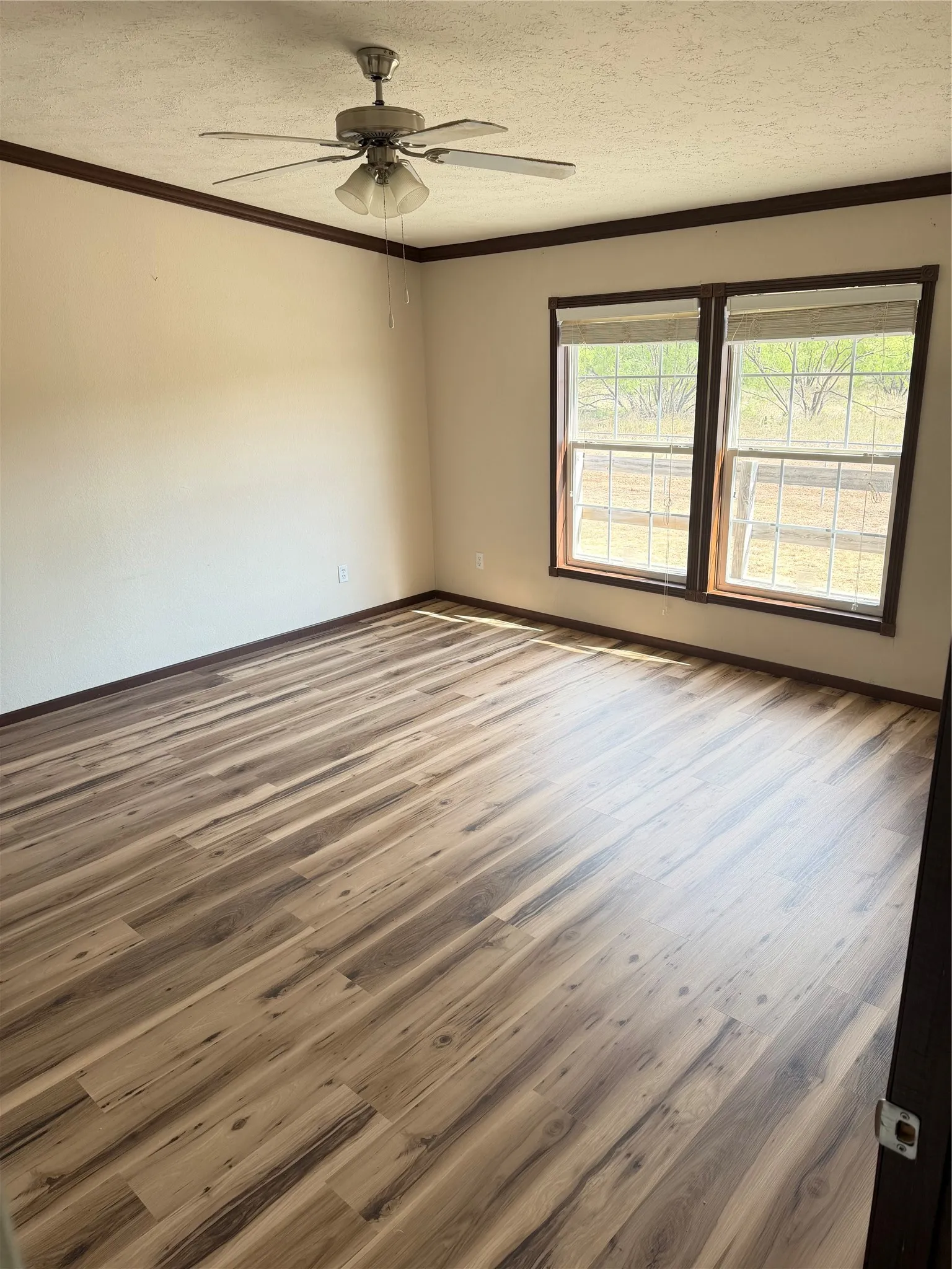 Manufactured Home For Sale in Jones County , 13234 County Road 348, Abilene, Texas 79601, 3 Bedroom, 2 Bathroom, Garage spaces, 1,800 Sqft, built in 2007, mls#21357892, Real Estate Agent in Abilene, Homes For Sale in Jones county, Homes For Sale in Abilene, Realtor in Abilene Texas, Real Estate Brokerage Independent Realty Texas, Luminita Cordes Realtor