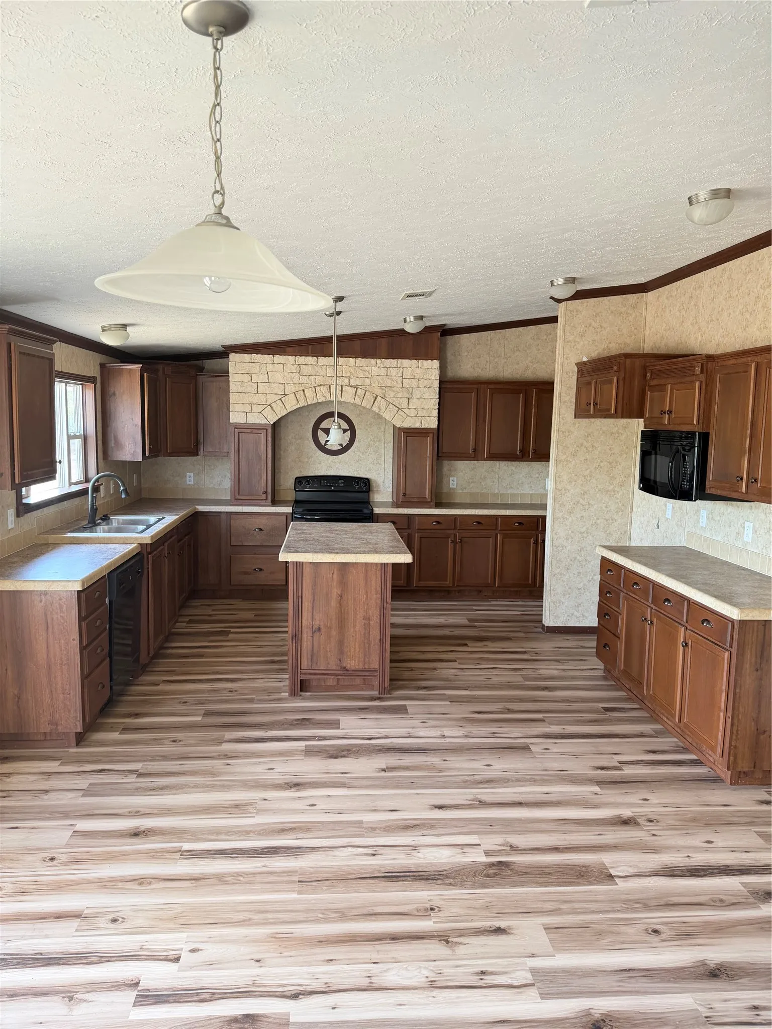 Manufactured Home For Sale in Jones County , 13234 County Road 348, Abilene, Texas 79601, 3 Bedroom, 2 Bathroom, Garage spaces, 1,800 Sqft, built in 2007, mls#21357892, Real Estate Agent in Abilene, Homes For Sale in Jones county, Homes For Sale in Abilene, Realtor in Abilene Texas, Real Estate Brokerage Independent Realty Texas, Luminita Cordes Realtor