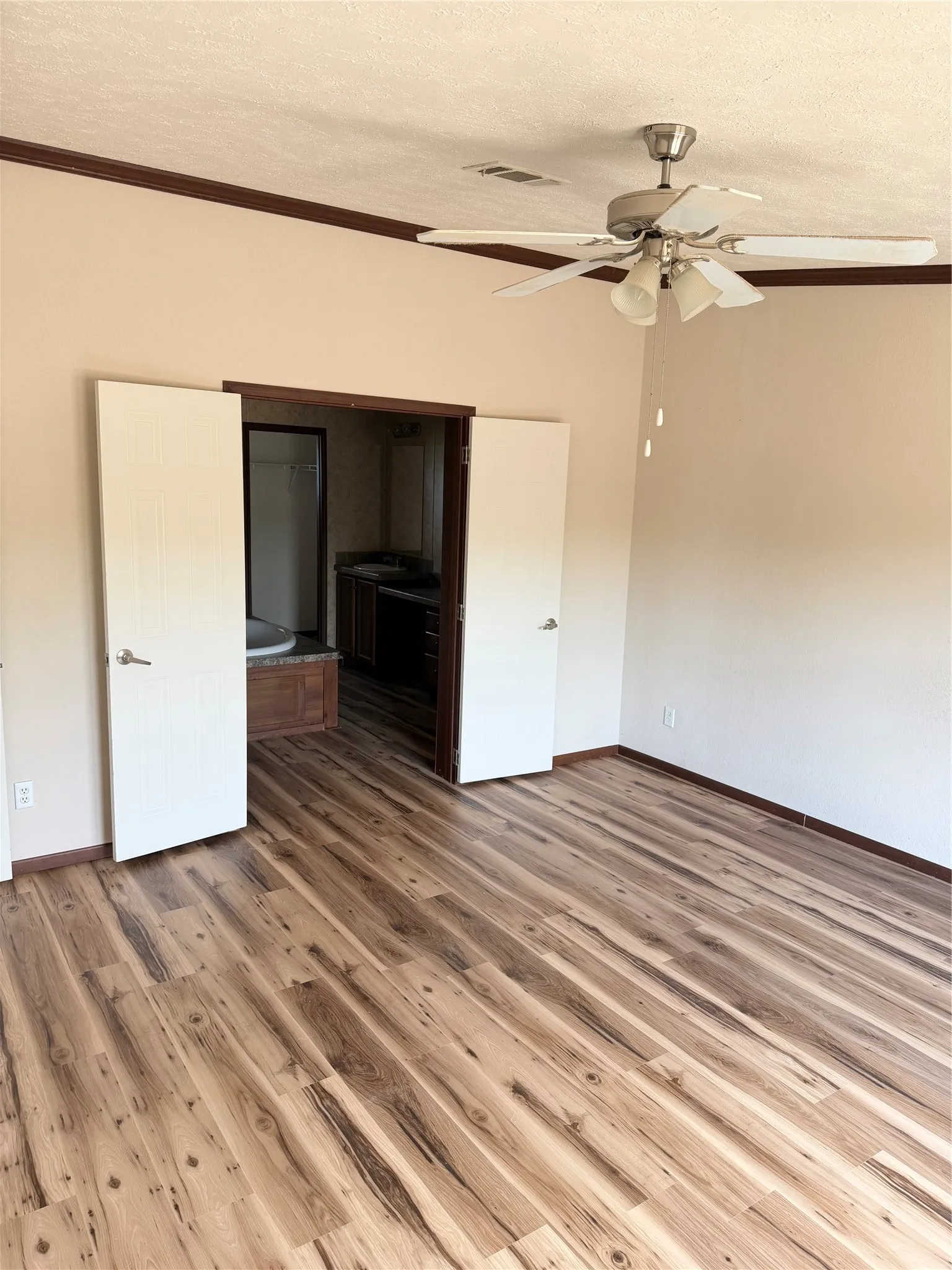Manufactured Home For Sale in Jones County , 13234 County Road 348, Abilene, Texas 79601, 3 Bedroom, 2 Bathroom, Garage spaces, 1,800 Sqft, built in 2007, mls#21357892, Real Estate Agent in Abilene, Homes For Sale in Jones county, Homes For Sale in Abilene, Realtor in Abilene Texas, Real Estate Brokerage Independent Realty Texas, Luminita Cordes Realtor