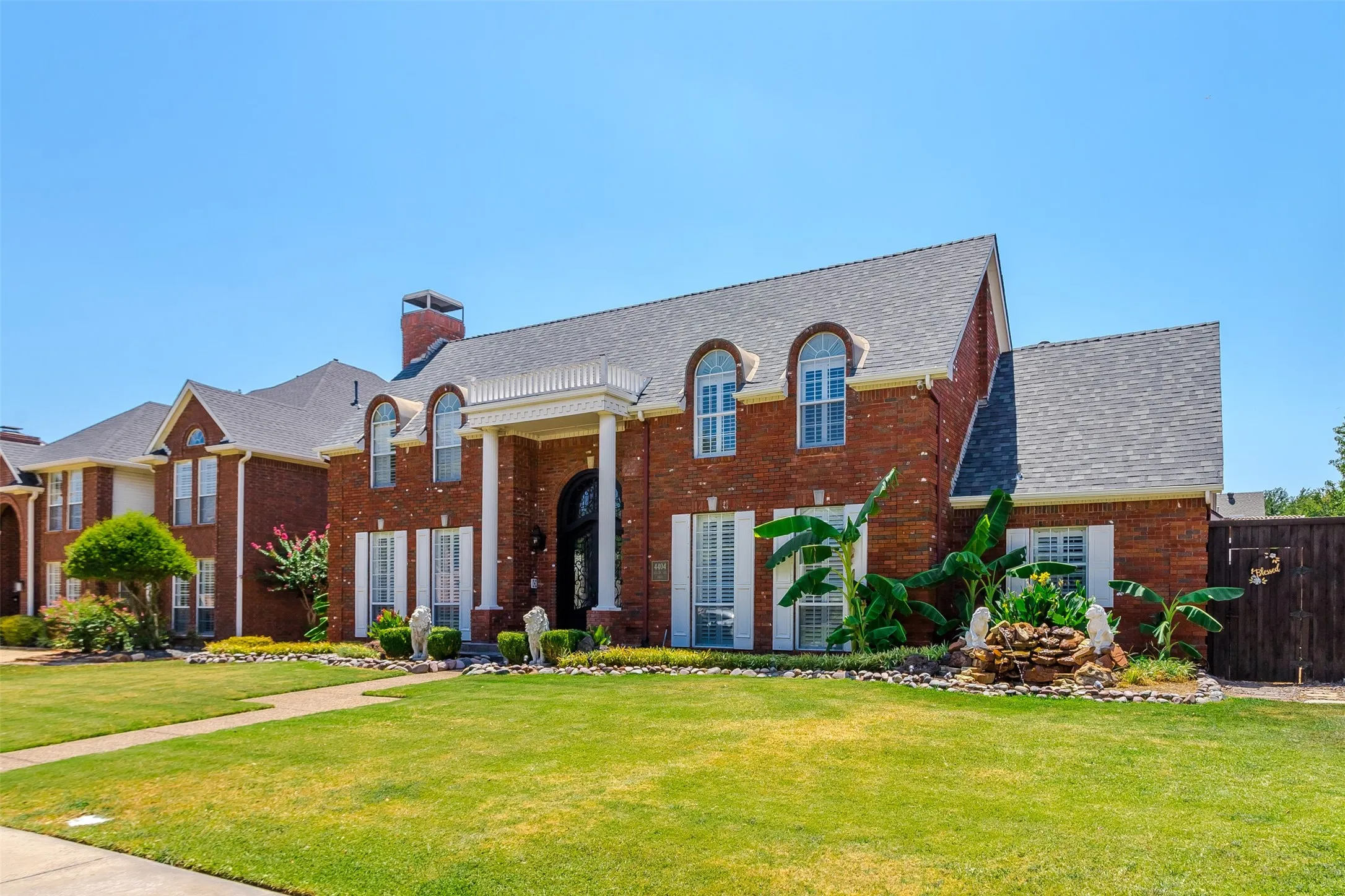 Single Family Residence For Rent in Collin County , 4404 Hollow Oak Drive, Dallas, Texas 75287, 4 Bedroom, 4 Bathroom, 2 Garage spaces, 3,279 Sqft, built in 1988, mls#21357647, Real Estate Agent in Dallas, Homes For Rent in Collin county, Homes For Rent in Dallas, Realtor in Dallas Texas, Real Estate Brokerage Independent Realty Texas, Luminita Cordes Realtor
