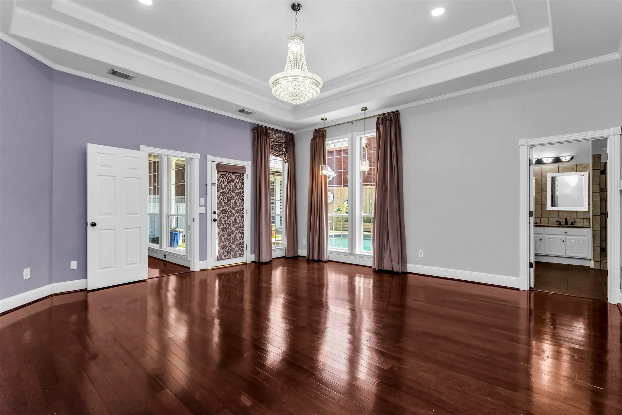 Single Family Residence For Rent in Collin County , 4404 Hollow Oak Drive, Dallas, Texas 75287, 4 Bedroom, 4 Bathroom, 2 Garage spaces, 3,279 Sqft, built in 1988, mls#21357647, Real Estate Agent in Dallas, Homes For Rent in Collin county, Homes For Rent in Dallas, Realtor in Dallas Texas, Real Estate Brokerage Independent Realty Texas, Luminita Cordes Realtor