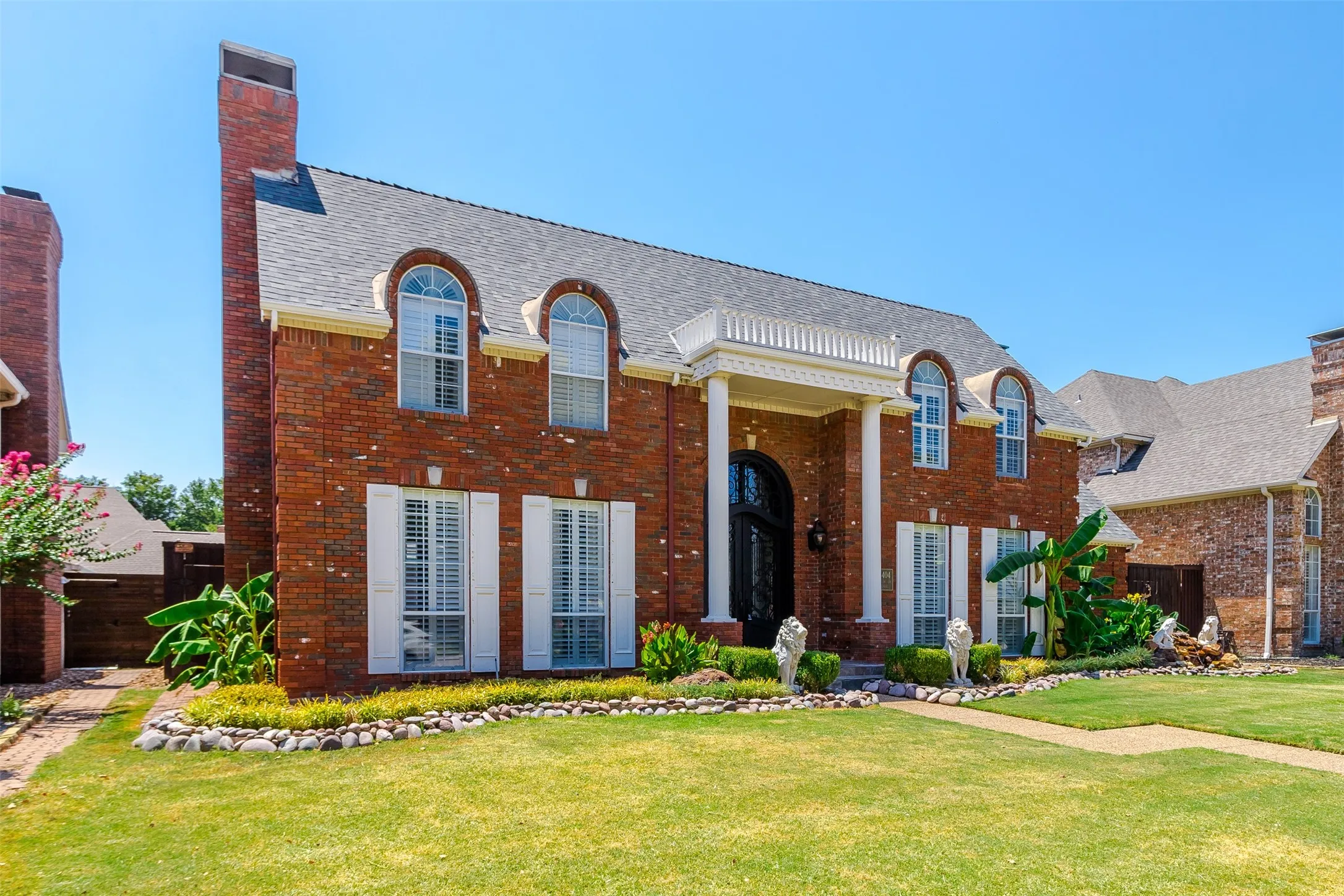 Single Family Residence For Rent in Collin County , 4404 Hollow Oak Drive, Dallas, Texas 75287, 4 Bedroom, 4 Bathroom, 2 Garage spaces, 3,279 Sqft, built in 1988, mls#21357647, Real Estate Agent in Dallas, Homes For Rent in Collin county, Homes For Rent in Dallas, Realtor in Dallas Texas, Real Estate Brokerage Independent Realty Texas, Luminita Cordes Realtor