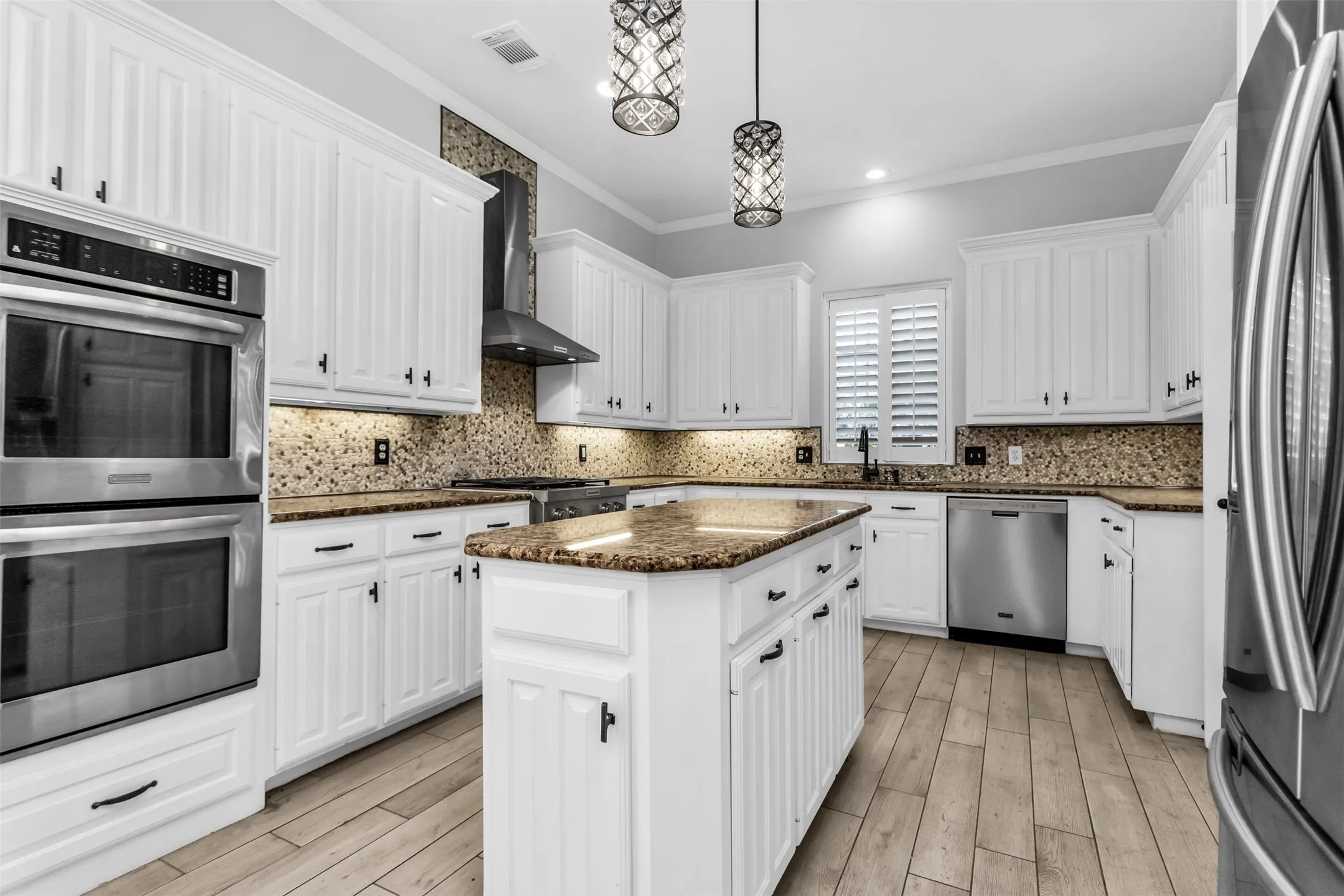 Single Family Residence For Rent in Collin County , 4404 Hollow Oak Drive, Dallas, Texas 75287, 4 Bedroom, 4 Bathroom, 2 Garage spaces, 3,279 Sqft, built in 1988, mls#21357647, Real Estate Agent in Dallas, Homes For Rent in Collin county, Homes For Rent in Dallas, Realtor in Dallas Texas, Real Estate Brokerage Independent Realty Texas, Luminita Cordes Realtor