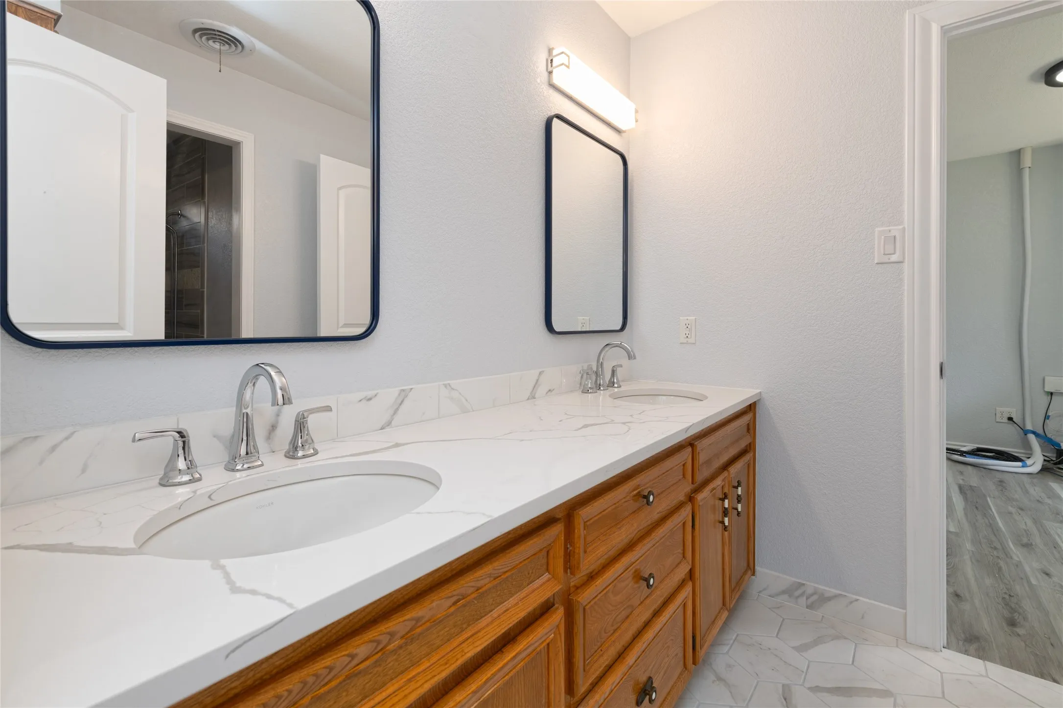 Single Family Residence For Sale in Taylor County , 2542 Woodlake Drive, Abilene, Texas 79606, 4 Bedroom, 3 Bathroom, 2 Garage spaces, 2,064 Sqft, built in 1981, mls#21357394, Real Estate Agent in Abilene, Homes For Sale in Taylor county, Homes For Sale in Abilene, Realtor in Abilene Texas, Real Estate Brokerage Independent Realty Texas, Luminita Cordes Realtor