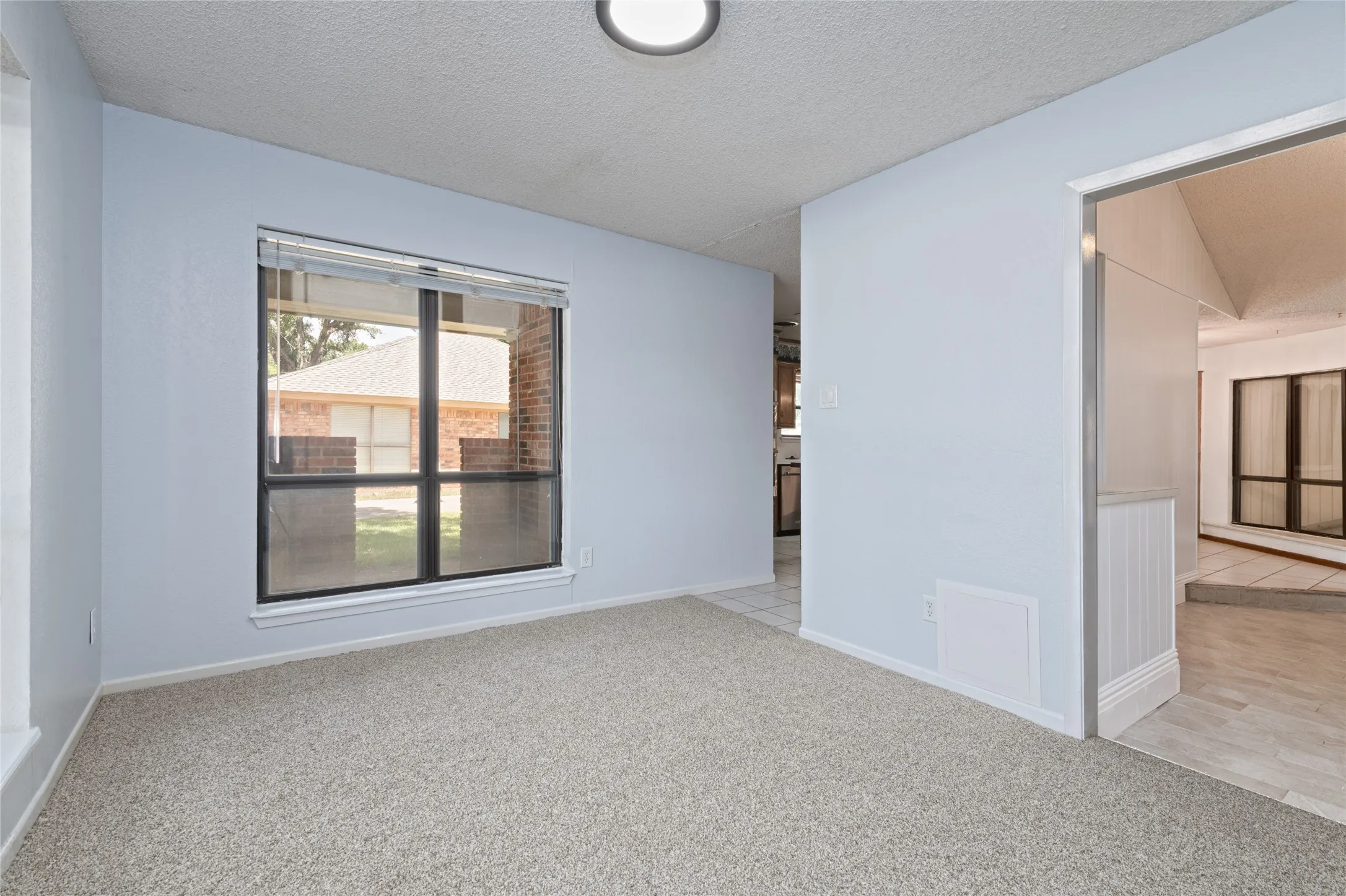 Single Family Residence For Sale in Taylor County , 2542 Woodlake Drive, Abilene, Texas 79606, 4 Bedroom, 3 Bathroom, 2 Garage spaces, 2,064 Sqft, built in 1981, mls#21357394, Real Estate Agent in Abilene, Homes For Sale in Taylor county, Homes For Sale in Abilene, Realtor in Abilene Texas, Real Estate Brokerage Independent Realty Texas, Luminita Cordes Realtor