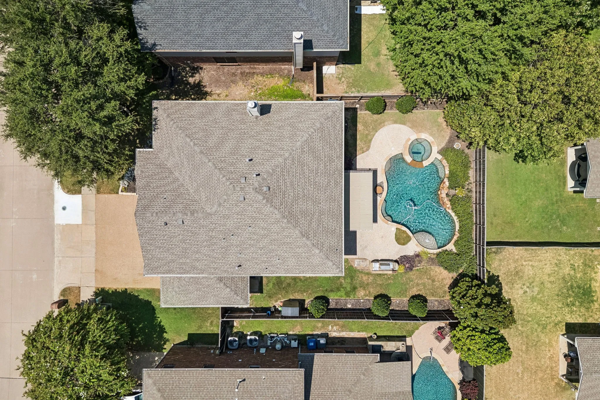 Single Family Residence For Sale in Collin County , 5804 Silver Leaf Drive, Mc Kinney, Texas 75070, 4 Bedroom, 3 Bathroom, 3 Garage spaces, 2,889 Sqft, built in 2004, mls#21356802, Real Estate Agent in Mc Kinney, Homes For Sale in Collin county, Homes For Sale in Mc Kinney, Realtor in Mc Kinney Texas, Real Estate Brokerage Independent Realty Texas, Luminita Cordes Realtor