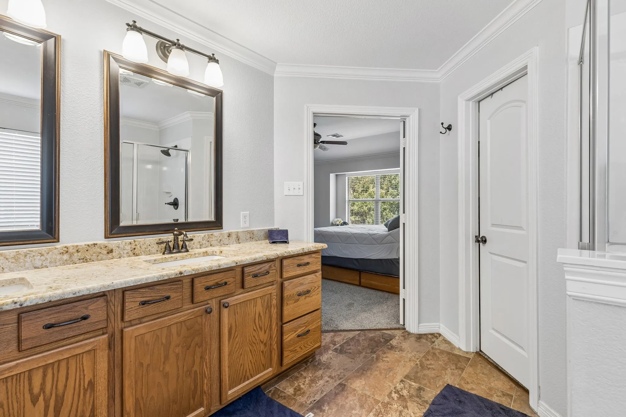 Primary Ensuite Bath