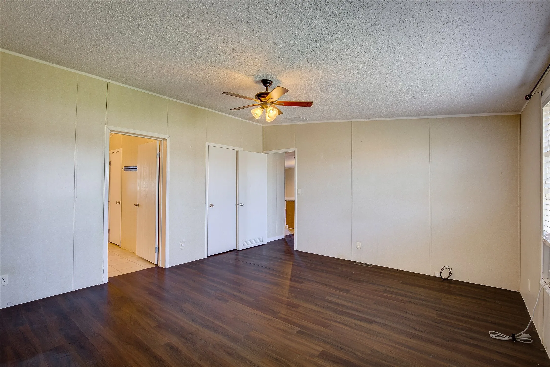 Manufactured Home For Sale in Collin County , 3077 Pecan Court, Princeton, Texas 75407, 4 Bedroom, 2 Bathroom, Garage spaces, 2,432 Sqft, built in 2005, mls#21357909, Real Estate Agent in Princeton, Homes For Sale in Collin county, Homes For Sale in Princeton, Realtor in Princeton Texas, Real Estate Brokerage Independent Realty Texas, Luminita Cordes Realtor