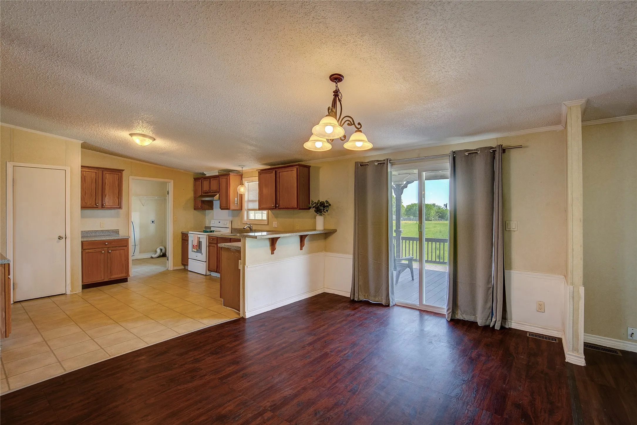 Manufactured Home For Sale in Collin County , 3077 Pecan Court, Princeton, Texas 75407, 4 Bedroom, 2 Bathroom, Garage spaces, 2,432 Sqft, built in 2005, mls#21357909, Real Estate Agent in Princeton, Homes For Sale in Collin county, Homes For Sale in Princeton, Realtor in Princeton Texas, Real Estate Brokerage Independent Realty Texas, Luminita Cordes Realtor