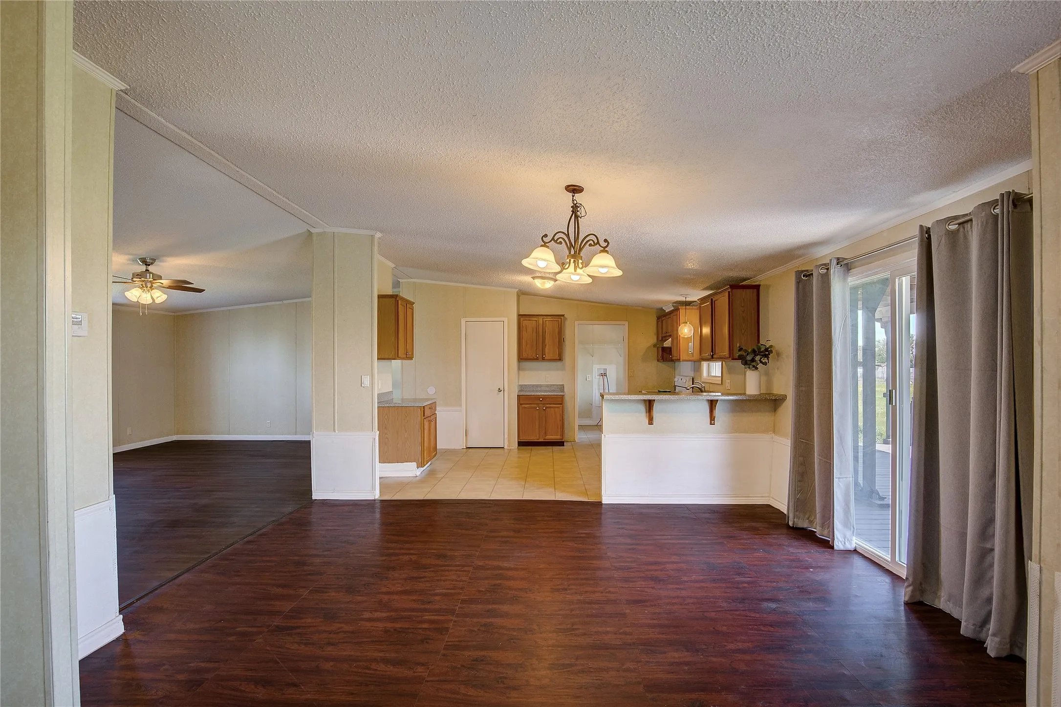Manufactured Home For Sale in Collin County , 3077 Pecan Court, Princeton, Texas 75407, 4 Bedroom, 2 Bathroom, Garage spaces, 2,432 Sqft, built in 2005, mls#21357909, Real Estate Agent in Princeton, Homes For Sale in Collin county, Homes For Sale in Princeton, Realtor in Princeton Texas, Real Estate Brokerage Independent Realty Texas, Luminita Cordes Realtor