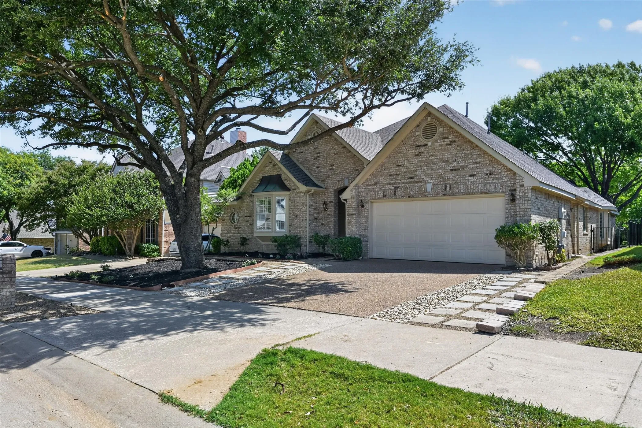 Single Family Residence For Sale in Collin County , 2937 Sunset Ridge, Mc Kinney, Texas 75072, 4 Bedroom, 3 Bathroom, 2 Garage spaces, 2,787 Sqft, built in 1996, mls#21357911, Real Estate Agent in Mc Kinney, Homes For Sale in Collin county, Homes For Sale in Mc Kinney, Realtor in Mc Kinney Texas, Real Estate Brokerage Independent Realty Texas, Luminita Cordes Realtor