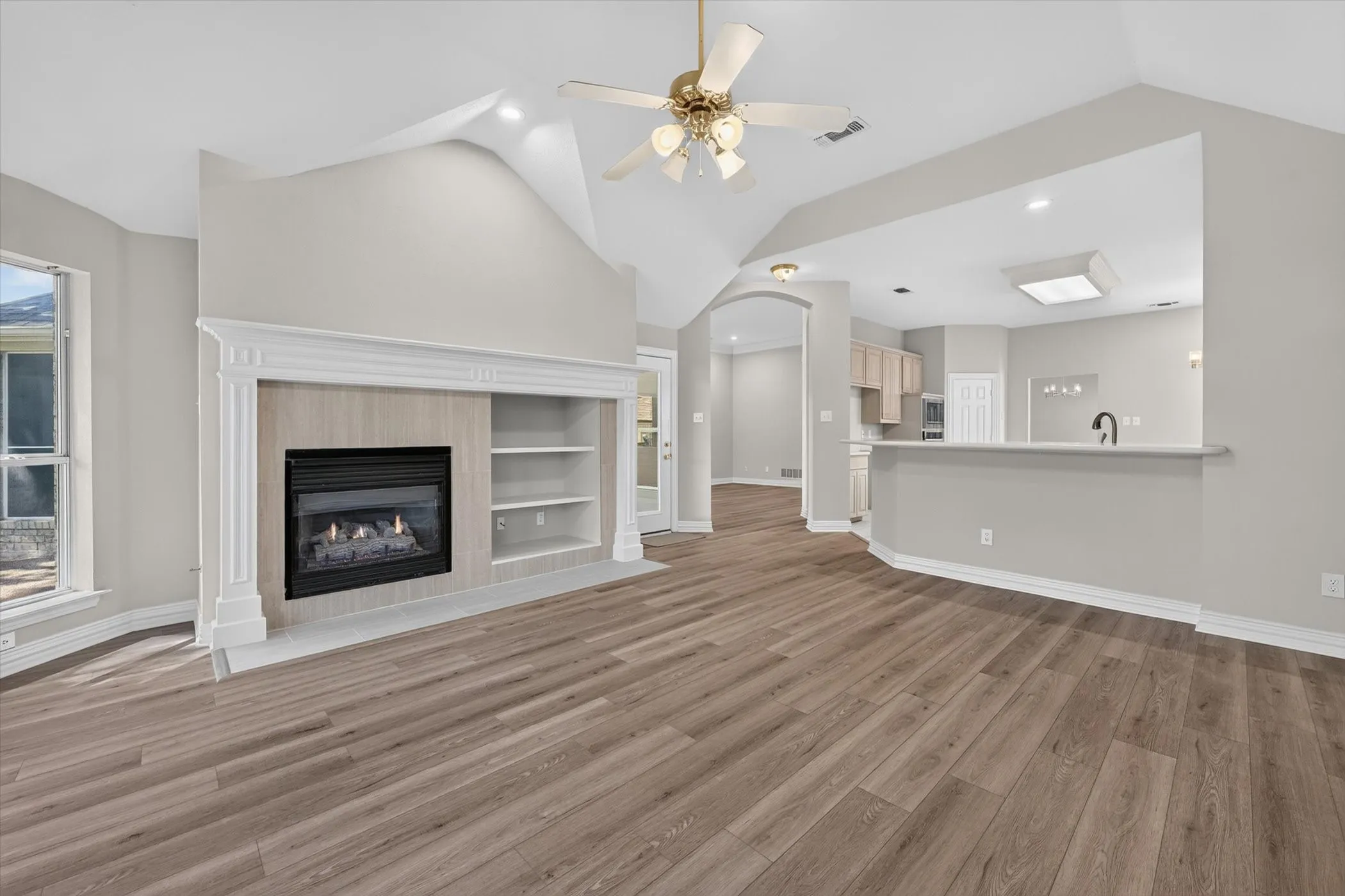 Single Family Residence For Sale in Collin County , 2937 Sunset Ridge, Mc Kinney, Texas 75072, 4 Bedroom, 3 Bathroom, 2 Garage spaces, 2,787 Sqft, built in 1996, mls#21357911, Real Estate Agent in Mc Kinney, Homes For Sale in Collin county, Homes For Sale in Mc Kinney, Realtor in Mc Kinney Texas, Real Estate Brokerage Independent Realty Texas, Luminita Cordes Realtor