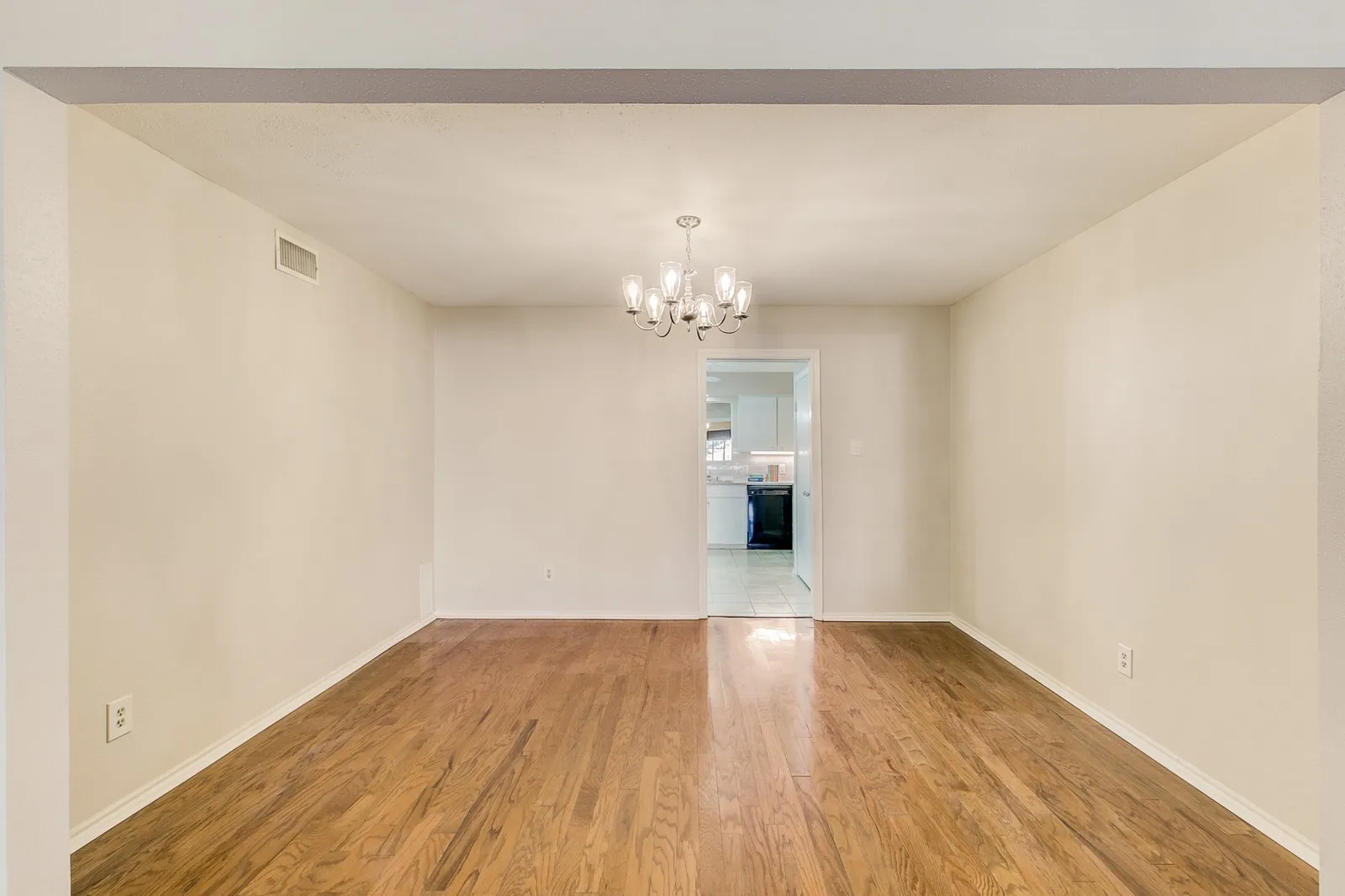 Duplex For Sale in Tarrant County , 4609 Ranch View Road, Fort Worth, Texas 76109, 4 Bedroom, 4 Bathroom, 4 Garage spaces, 0 Sqft, built in 1970, mls#21356807, Real Estate Agent in Fort Worth, Homes For Sale in Tarrant county, Homes For Sale in Fort Worth, Realtor in Fort Worth Texas, Real Estate Brokerage Independent Realty Texas, Luminita Cordes Realtor