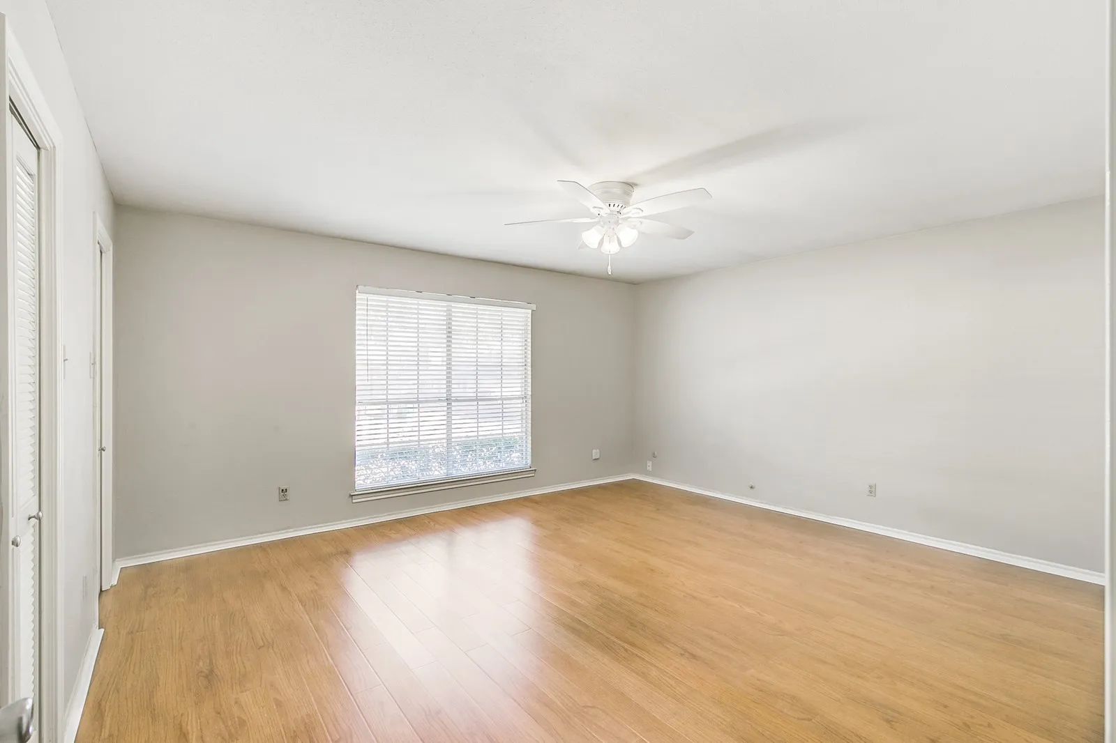 Duplex For Sale in Tarrant County , 4609 Ranch View Road, Fort Worth, Texas 76109, 4 Bedroom, 4 Bathroom, 4 Garage spaces, 0 Sqft, built in 1970, mls#21356807, Real Estate Agent in Fort Worth, Homes For Sale in Tarrant county, Homes For Sale in Fort Worth, Realtor in Fort Worth Texas, Real Estate Brokerage Independent Realty Texas, Luminita Cordes Realtor