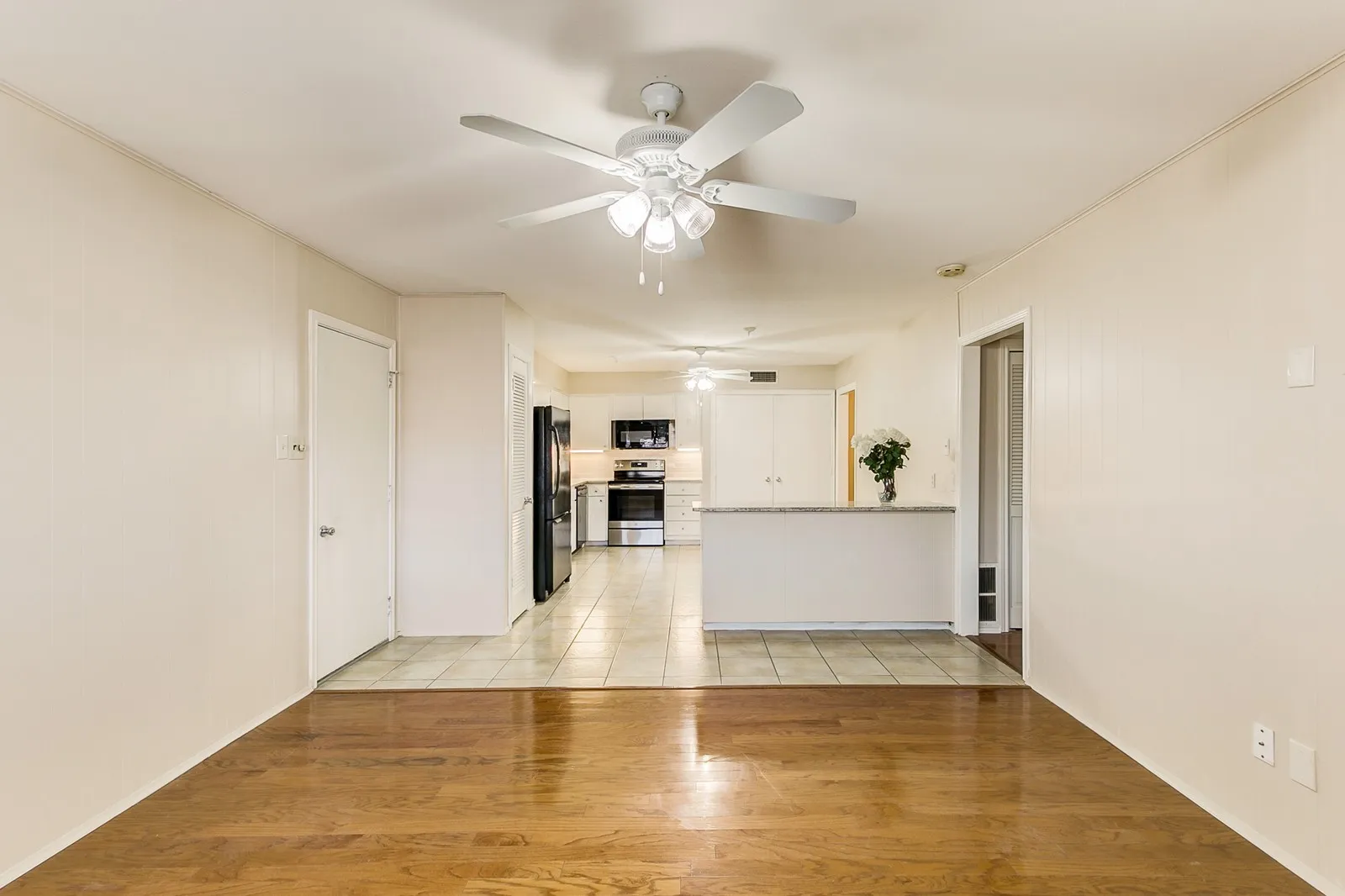 Duplex For Sale in Tarrant County , 4609 Ranch View Road, Fort Worth, Texas 76109, 4 Bedroom, 4 Bathroom, 4 Garage spaces, 0 Sqft, built in 1970, mls#21356807, Real Estate Agent in Fort Worth, Homes For Sale in Tarrant county, Homes For Sale in Fort Worth, Realtor in Fort Worth Texas, Real Estate Brokerage Independent Realty Texas, Luminita Cordes Realtor