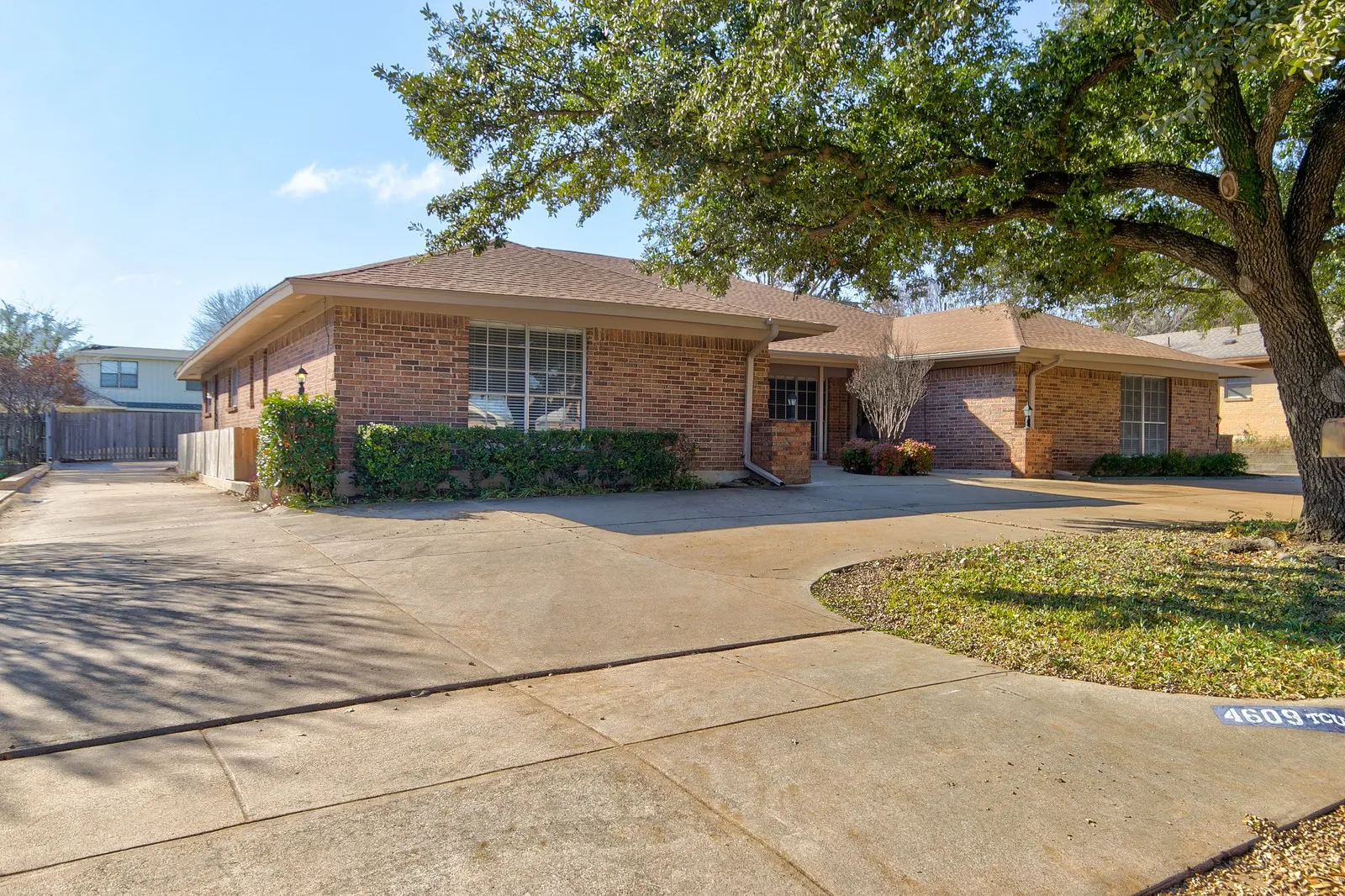 Duplex For Sale in Tarrant County , 4609 Ranch View Road, Fort Worth, Texas 76109, 4 Bedroom, 4 Bathroom, 4 Garage spaces, 0 Sqft, built in 1970, mls#21356807, Real Estate Agent in Fort Worth, Homes For Sale in Tarrant county, Homes For Sale in Fort Worth, Realtor in Fort Worth Texas, Real Estate Brokerage Independent Realty Texas, Luminita Cordes Realtor