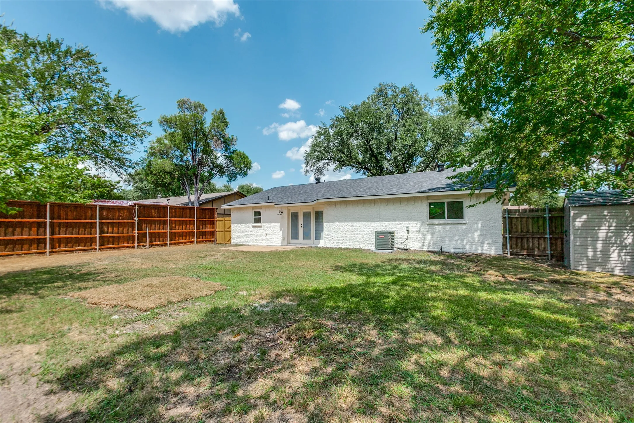 Single Family Residence For Sale in Collin County , 3329 Westminster Drive, Plano, Texas 75074, 4 Bedroom, 2 Bathroom, Garage spaces, 1,556 Sqft, built in 1971, mls#21357143, Real Estate Agent in Plano, Homes For Sale in Collin county, Homes For Sale in Plano, Realtor in Plano Texas, Real Estate Brokerage Independent Realty Texas, Luminita Cordes Realtor