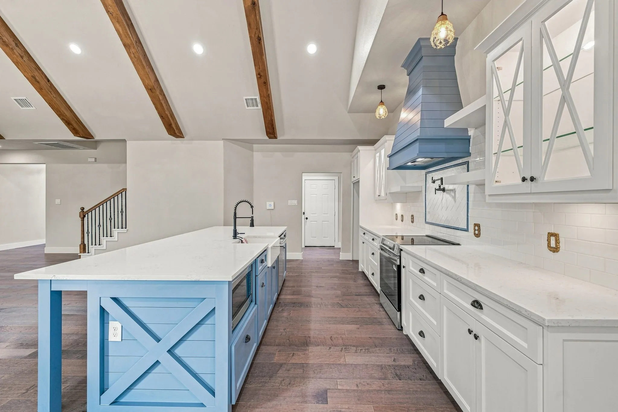 Single Family Residence For Sale in Johnson County , 545 Mckittrick Court, Godley, Texas 76044, 4 Bedroom, 3 Bathroom, 2 Garage spaces, 2,849 Sqft, built in 2020, mls#21357381, Real Estate Agent in Godley, Homes For Sale in Johnson county, Homes For Sale in Godley, Realtor in Godley Texas, Real Estate Brokerage Independent Realty Texas, Luminita Cordes Realtor