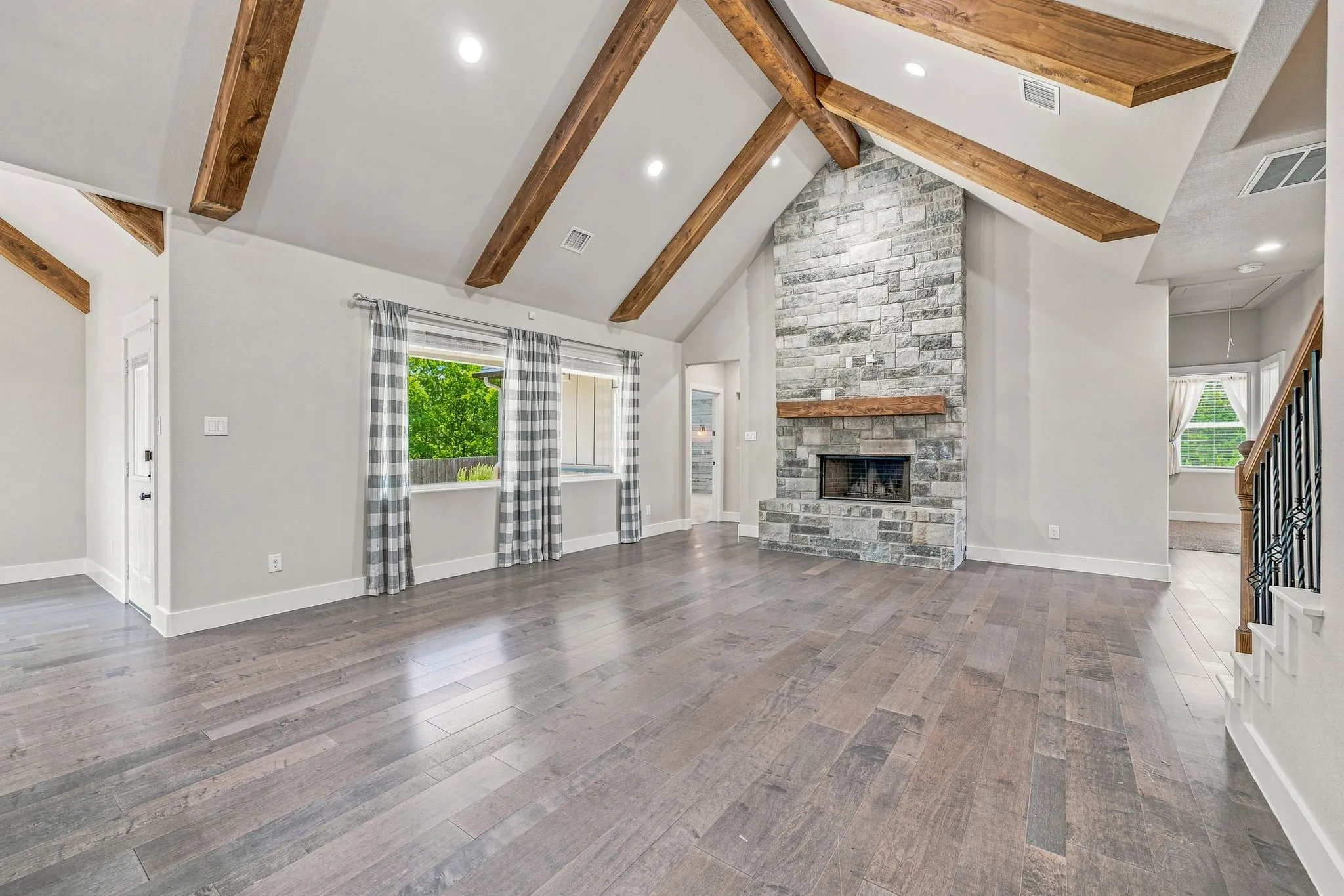 Single Family Residence For Sale in Johnson County , 545 Mckittrick Court, Godley, Texas 76044, 4 Bedroom, 3 Bathroom, 2 Garage spaces, 2,849 Sqft, built in 2020, mls#21357381, Real Estate Agent in Godley, Homes For Sale in Johnson county, Homes For Sale in Godley, Realtor in Godley Texas, Real Estate Brokerage Independent Realty Texas, Luminita Cordes Realtor