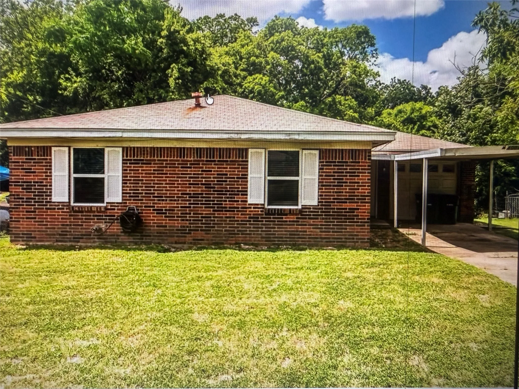 Single Family Residence For Sale in Mc Lennan County , 4001 Hiland, Waco, Texas 76711, 4 Bedroom, 1 Bathroom, Garage spaces, 1,651 Sqft, built in 1972, mls#21357924, Real Estate Agent in Waco, Homes For Sale in Mc Lennan county, Homes For Sale in Waco, Realtor in Waco Texas, Real Estate Brokerage Independent Realty Texas, Luminita Cordes Realtor
