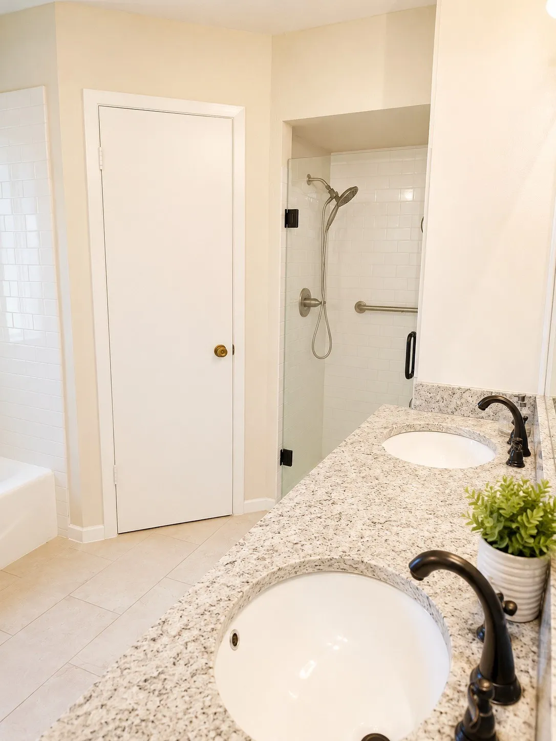 Single Family Residence For Sale in Tarrant County , 3313 Lakeview Drive, Grapevine, Texas 76051, 3 Bedroom, 2 Bathroom, 2 Garage spaces, 1,827 Sqft, built in 1979, mls#21357935, Real Estate Agent in Grapevine, Homes For Sale in Tarrant county, Homes For Sale in Grapevine, Realtor in Grapevine Texas, Real Estate Brokerage Independent Realty Texas, Luminita Cordes Realtor