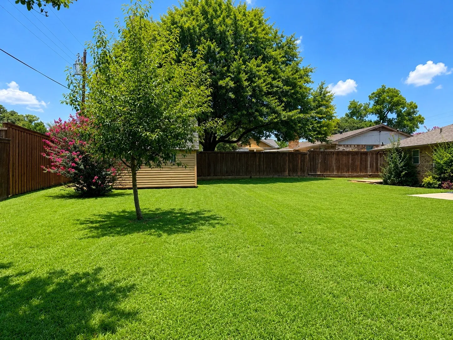Single Family Residence For Sale in Tarrant County , 3313 Lakeview Drive, Grapevine, Texas 76051, 3 Bedroom, 2 Bathroom, 2 Garage spaces, 1,827 Sqft, built in 1979, mls#21357935, Real Estate Agent in Grapevine, Homes For Sale in Tarrant county, Homes For Sale in Grapevine, Realtor in Grapevine Texas, Real Estate Brokerage Independent Realty Texas, Luminita Cordes Realtor