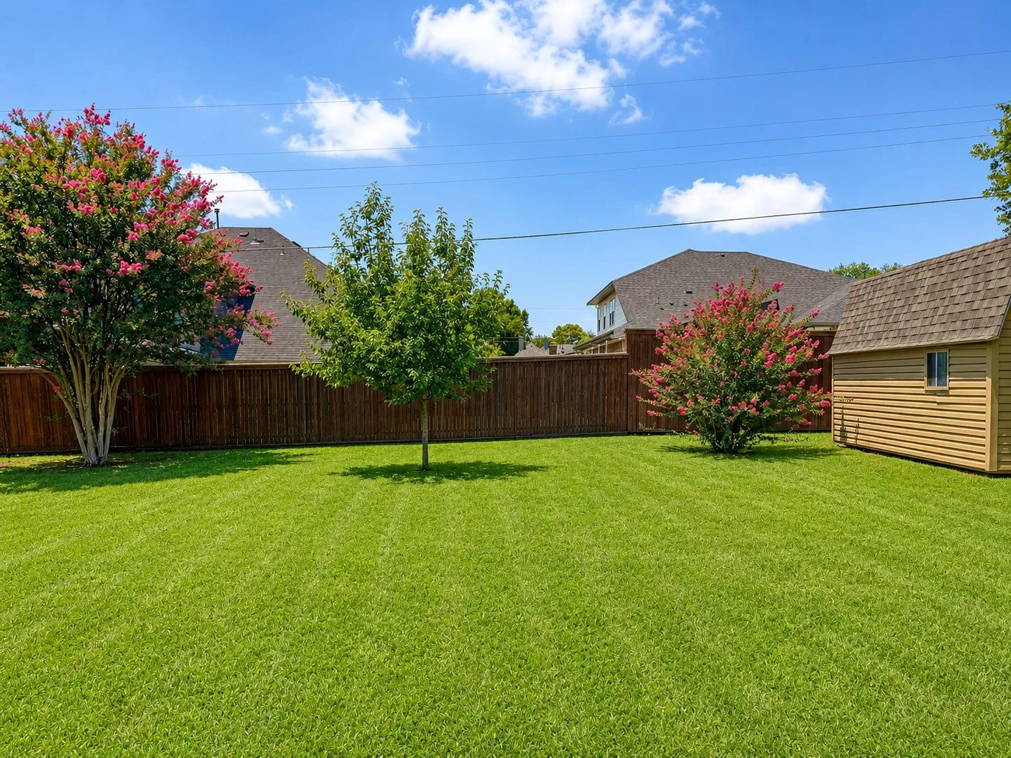 Single Family Residence For Sale in Tarrant County , 3313 Lakeview Drive, Grapevine, Texas 76051, 3 Bedroom, 2 Bathroom, 2 Garage spaces, 1,827 Sqft, built in 1979, mls#21357935, Real Estate Agent in Grapevine, Homes For Sale in Tarrant county, Homes For Sale in Grapevine, Realtor in Grapevine Texas, Real Estate Brokerage Independent Realty Texas, Luminita Cordes Realtor