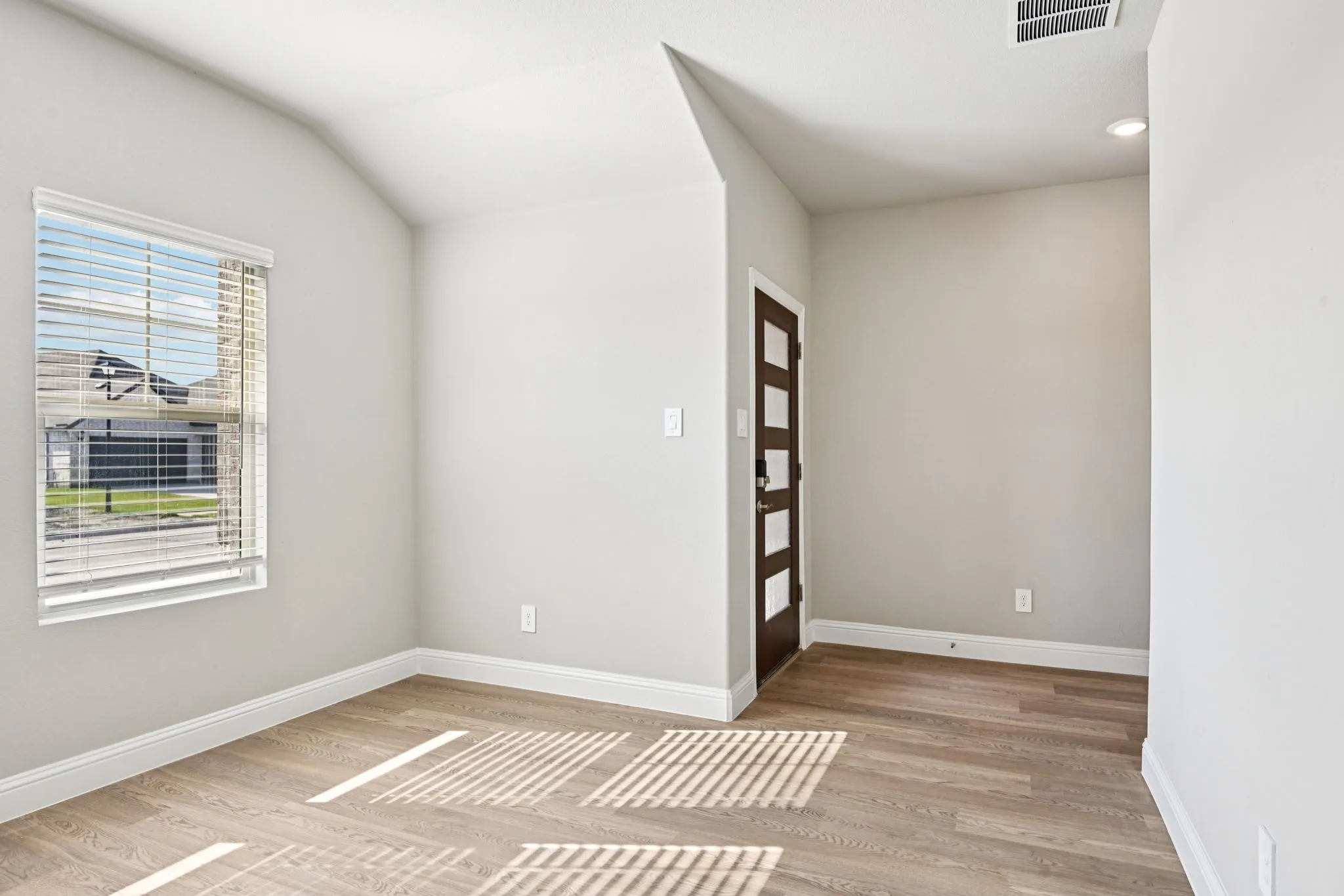 Photo is not of the actual home, but is an inspirational photo of builder’s model home and may depict options, furnishings, and/or decorator features that are not included.