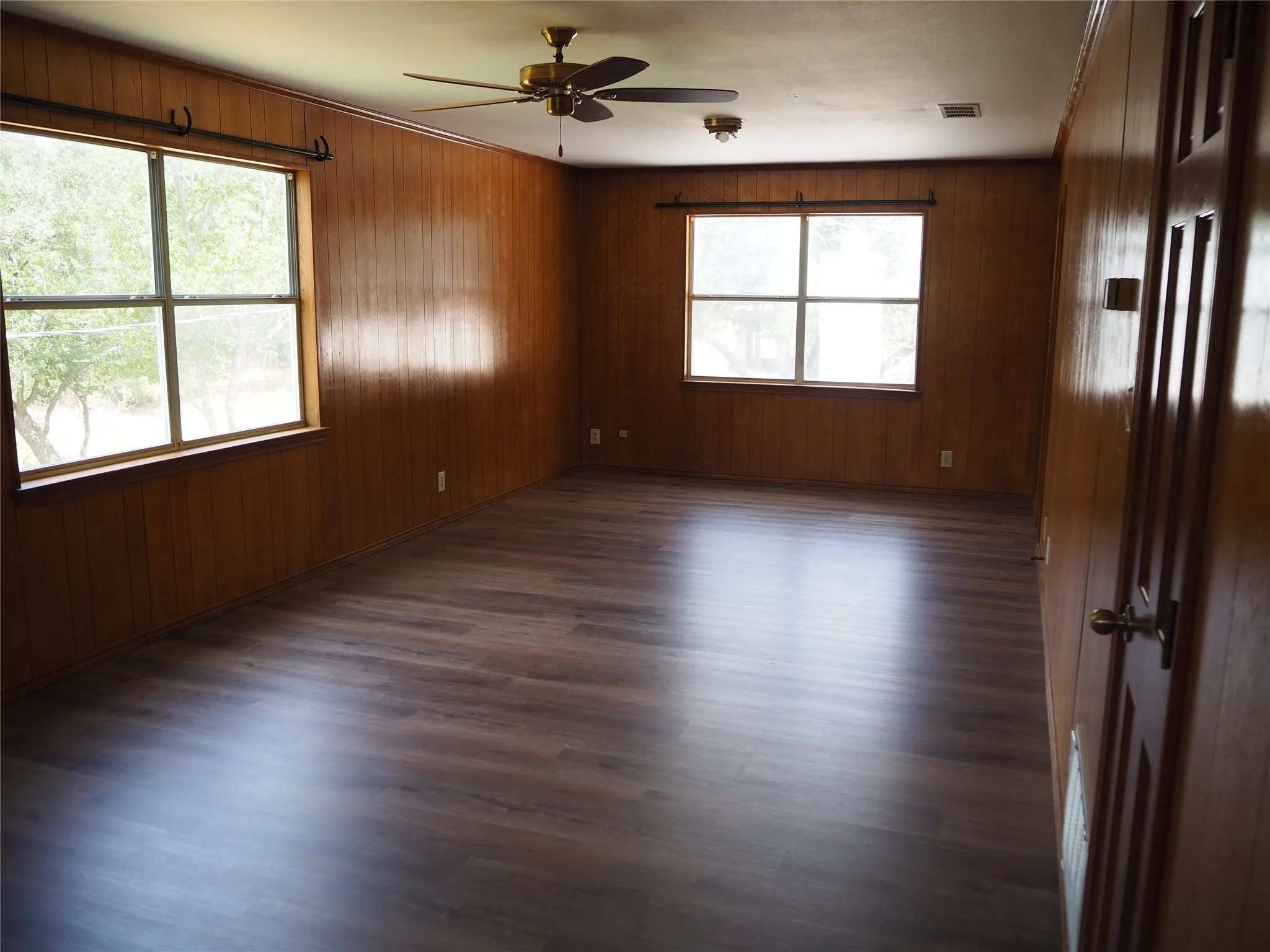 Single Family Residence For Rent in Denton County , 7118 FM 2931, Aubrey, Texas 76227, 4 Bedroom, 5 Bathroom, Garage spaces, 3,550 Sqft, built in 1996, mls#21357960, Real Estate Agent in Aubrey, Homes For Rent in Denton county, Homes For Rent in Aubrey, Realtor in Aubrey Texas, Real Estate Brokerage Independent Realty Texas, Luminita Cordes Realtor