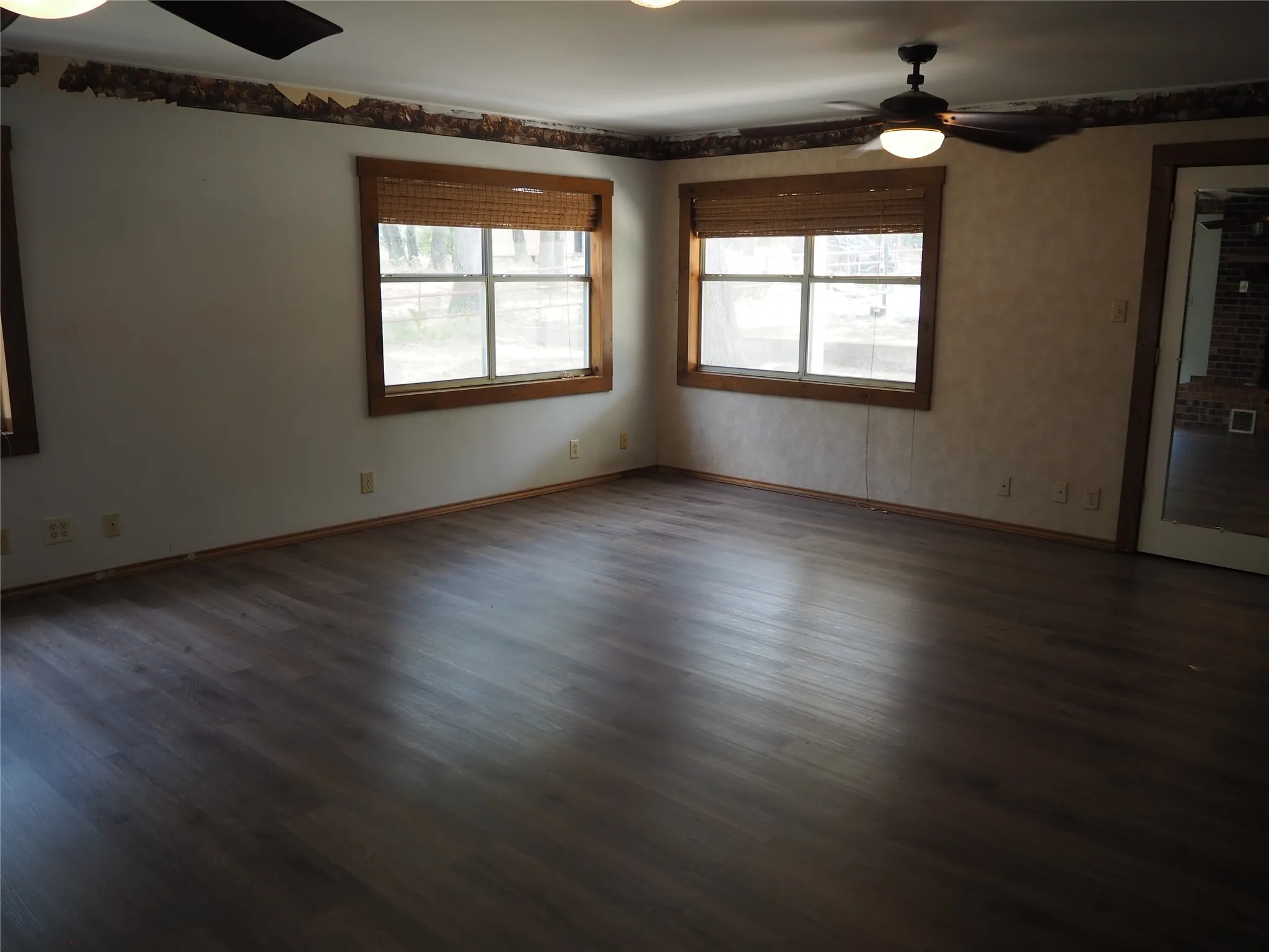 Single Family Residence For Rent in Denton County , 7118 FM 2931, Aubrey, Texas 76227, 4 Bedroom, 5 Bathroom, Garage spaces, 3,550 Sqft, built in 1996, mls#21357960, Real Estate Agent in Aubrey, Homes For Rent in Denton county, Homes For Rent in Aubrey, Realtor in Aubrey Texas, Real Estate Brokerage Independent Realty Texas, Luminita Cordes Realtor