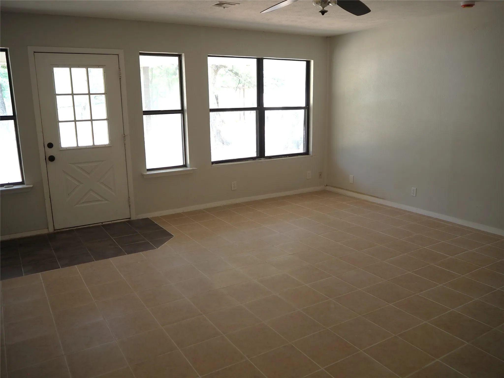 Single Family Residence For Rent in Denton County , 7118 FM 2931, Aubrey, Texas 76227, 4 Bedroom, 5 Bathroom, Garage spaces, 3,550 Sqft, built in 1996, mls#21357960, Real Estate Agent in Aubrey, Homes For Rent in Denton county, Homes For Rent in Aubrey, Realtor in Aubrey Texas, Real Estate Brokerage Independent Realty Texas, Luminita Cordes Realtor