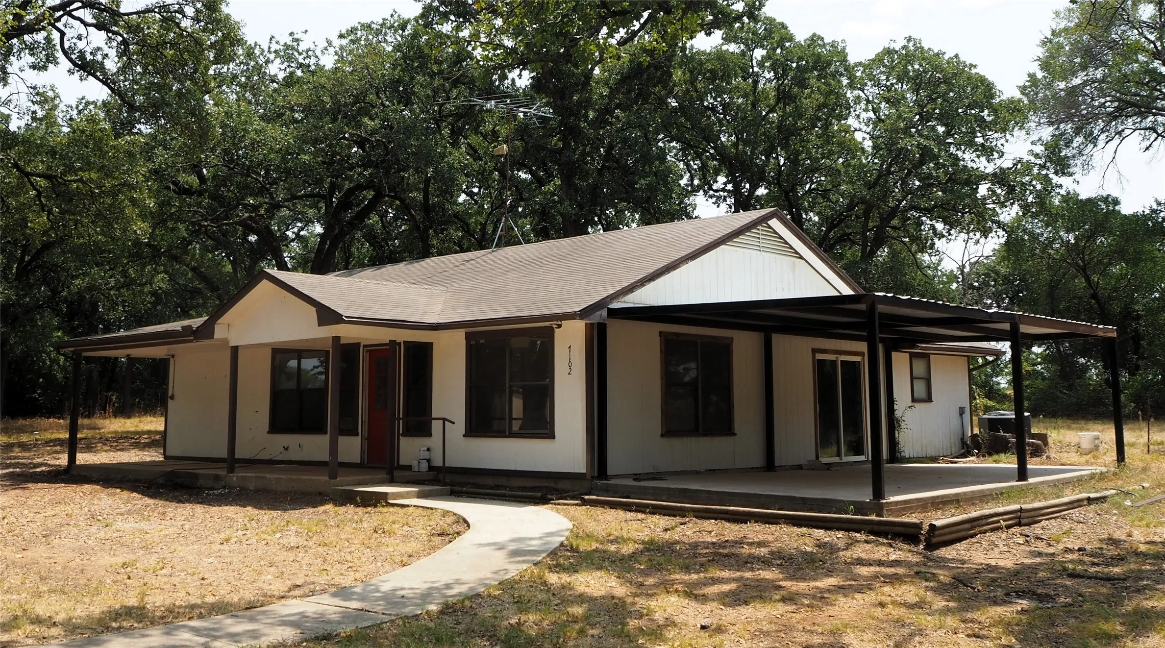 Single Family Residence For Rent in Denton County , 7118 FM 2931, Aubrey, Texas 76227, 4 Bedroom, 5 Bathroom, Garage spaces, 3,550 Sqft, built in 1996, mls#21357960, Real Estate Agent in Aubrey, Homes For Rent in Denton county, Homes For Rent in Aubrey, Realtor in Aubrey Texas, Real Estate Brokerage Independent Realty Texas, Luminita Cordes Realtor