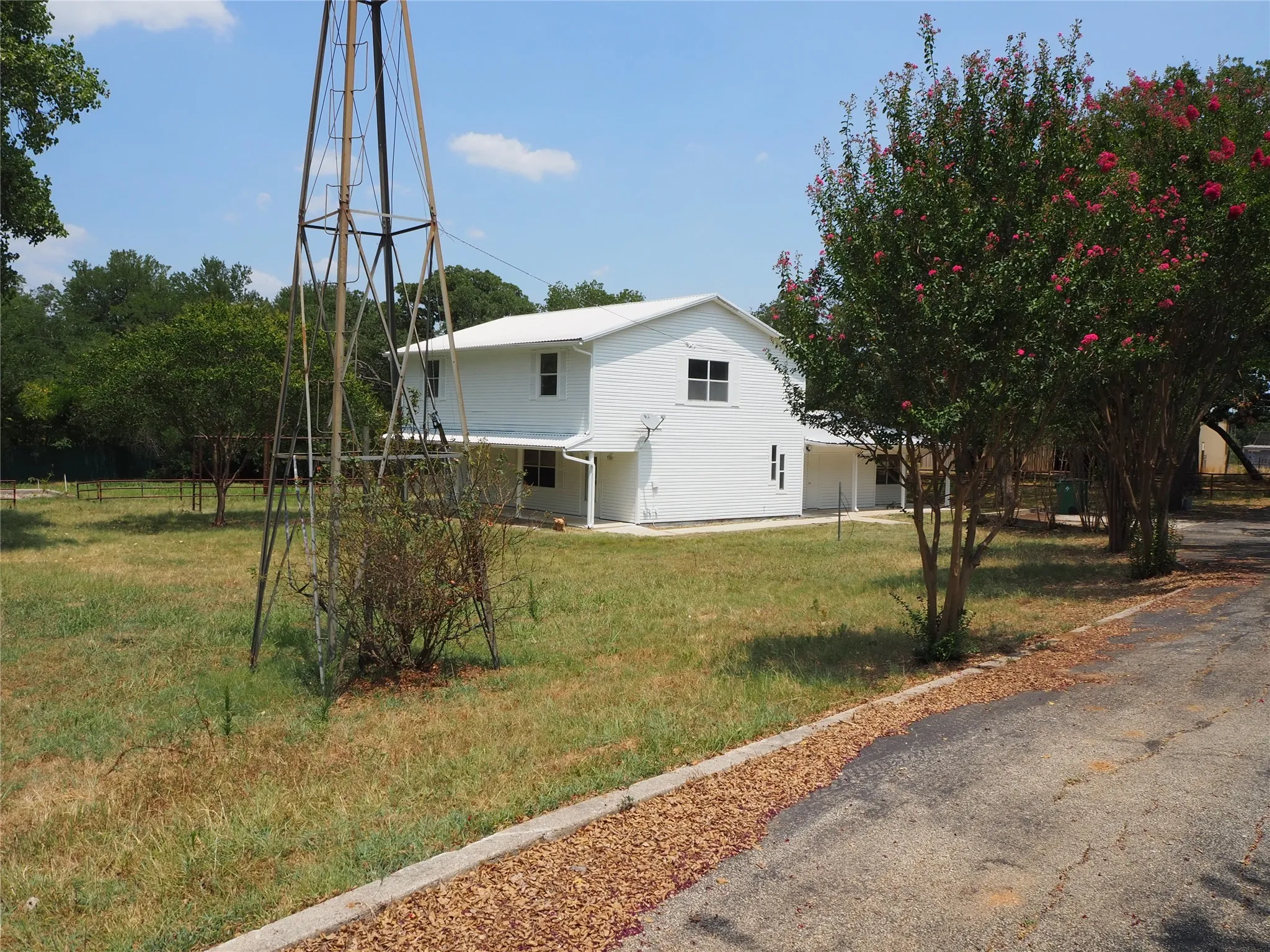 Single Family Residence For Rent in Denton County , 7118 FM 2931, Aubrey, Texas 76227, 4 Bedroom, 5 Bathroom, Garage spaces, 3,550 Sqft, built in 1996, mls#21357960, Real Estate Agent in Aubrey, Homes For Rent in Denton county, Homes For Rent in Aubrey, Realtor in Aubrey Texas, Real Estate Brokerage Independent Realty Texas, Luminita Cordes Realtor