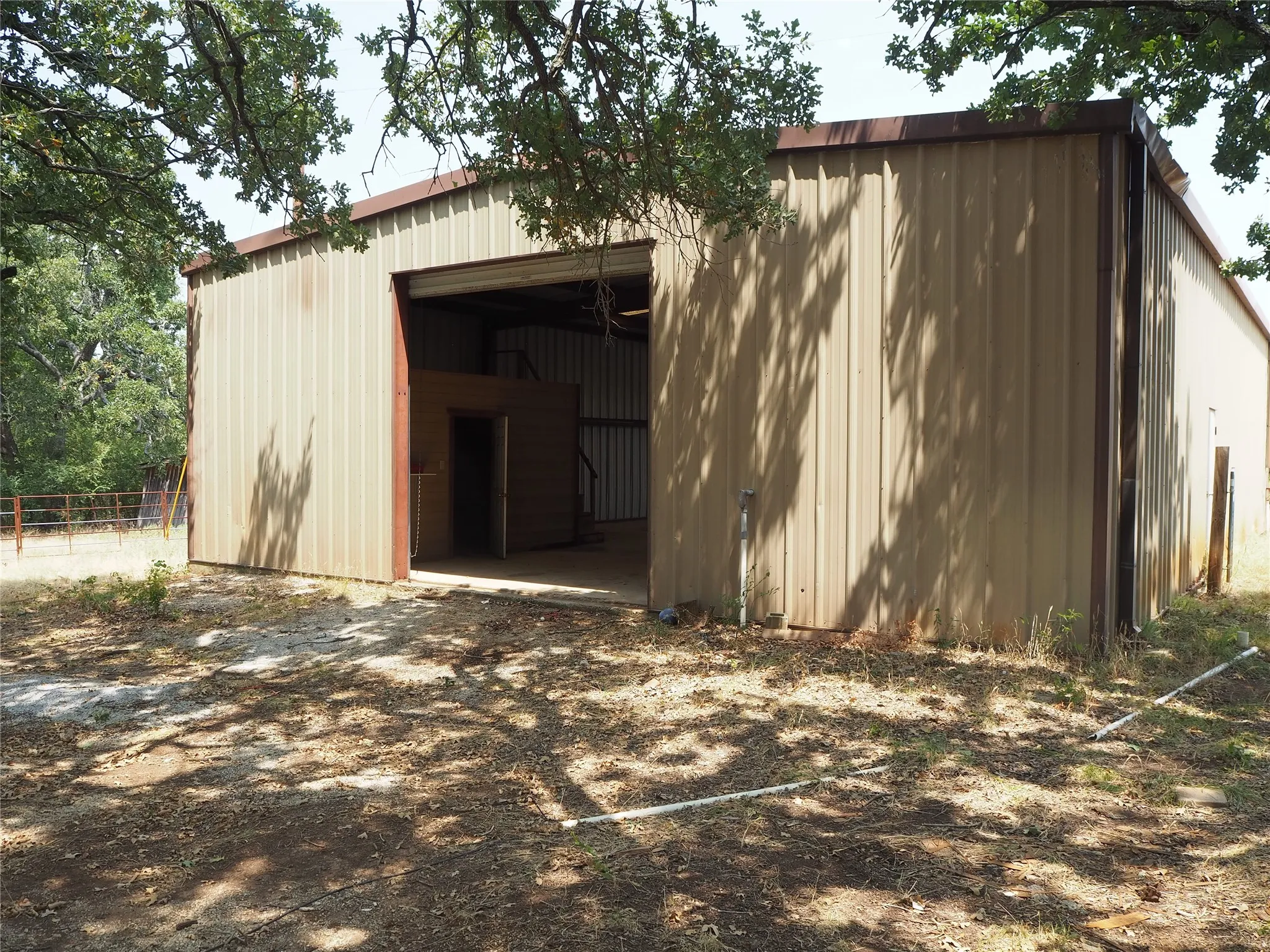 Single Family Residence For Rent in Denton County , 7118 FM 2931, Aubrey, Texas 76227, 4 Bedroom, 5 Bathroom, Garage spaces, 3,550 Sqft, built in 1996, mls#21357960, Real Estate Agent in Aubrey, Homes For Rent in Denton county, Homes For Rent in Aubrey, Realtor in Aubrey Texas, Real Estate Brokerage Independent Realty Texas, Luminita Cordes Realtor