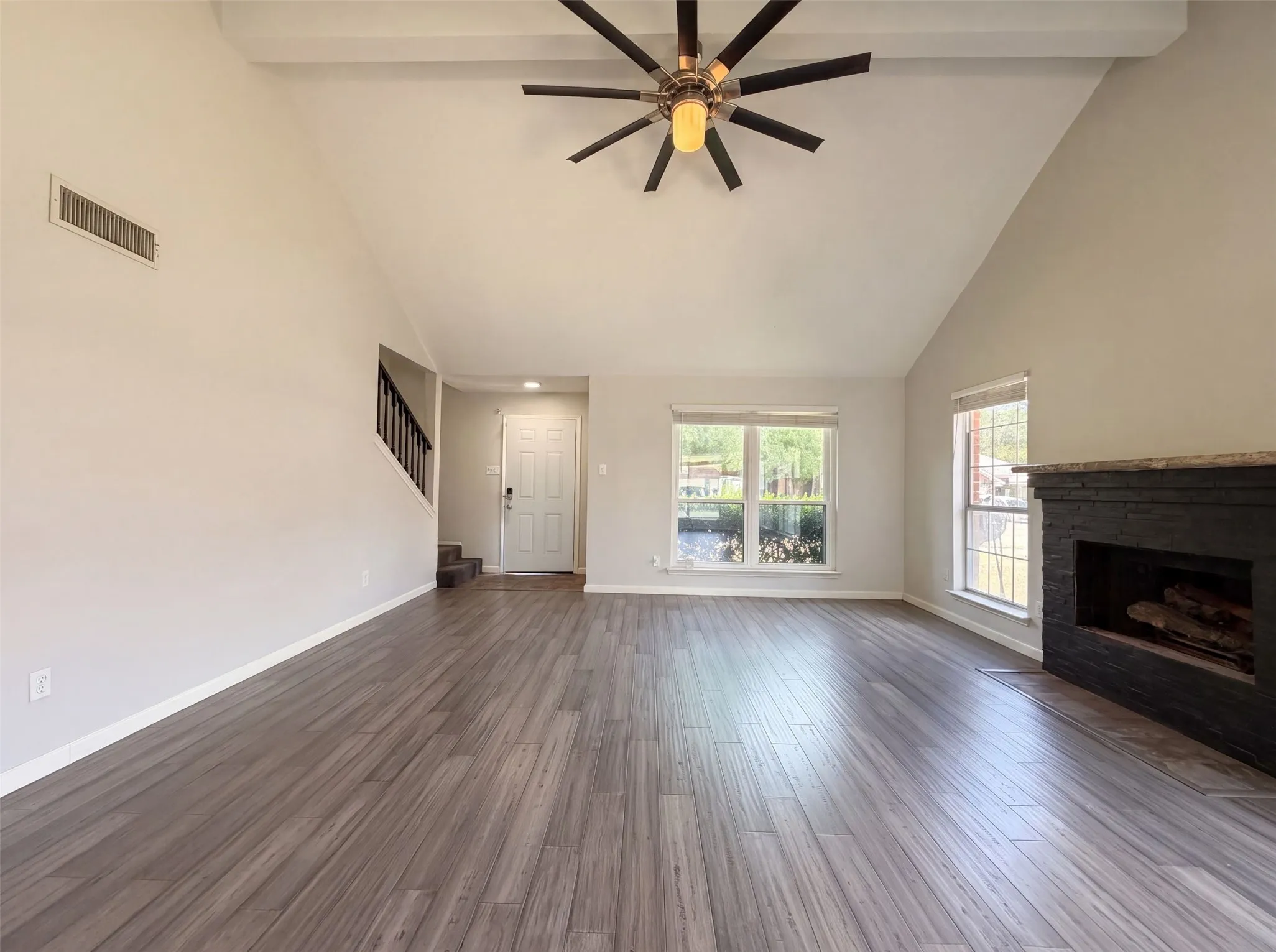 Single Family Residence For Sale in Tarrant County , 2831 Red Oak Drive, Grand Prairie, Texas 75052, 3 Bedroom, 3 Bathroom, 2 Garage spaces, 1,917 Sqft, built in 1987, mls#21357955, Real Estate Agent in Grand Prairie, Homes For Sale in Tarrant county, Homes For Sale in Grand Prairie, Realtor in Grand Prairie Texas, Real Estate Brokerage Independent Realty Texas, Luminita Cordes Realtor