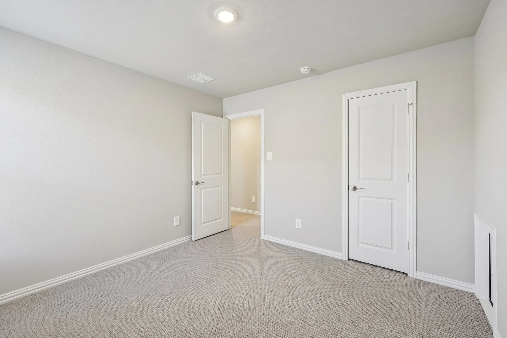 Photo is not of the actual home, but is an inspirational photo of builder’s model home and may depict options, furnishings, and/or decorator features that are not included.